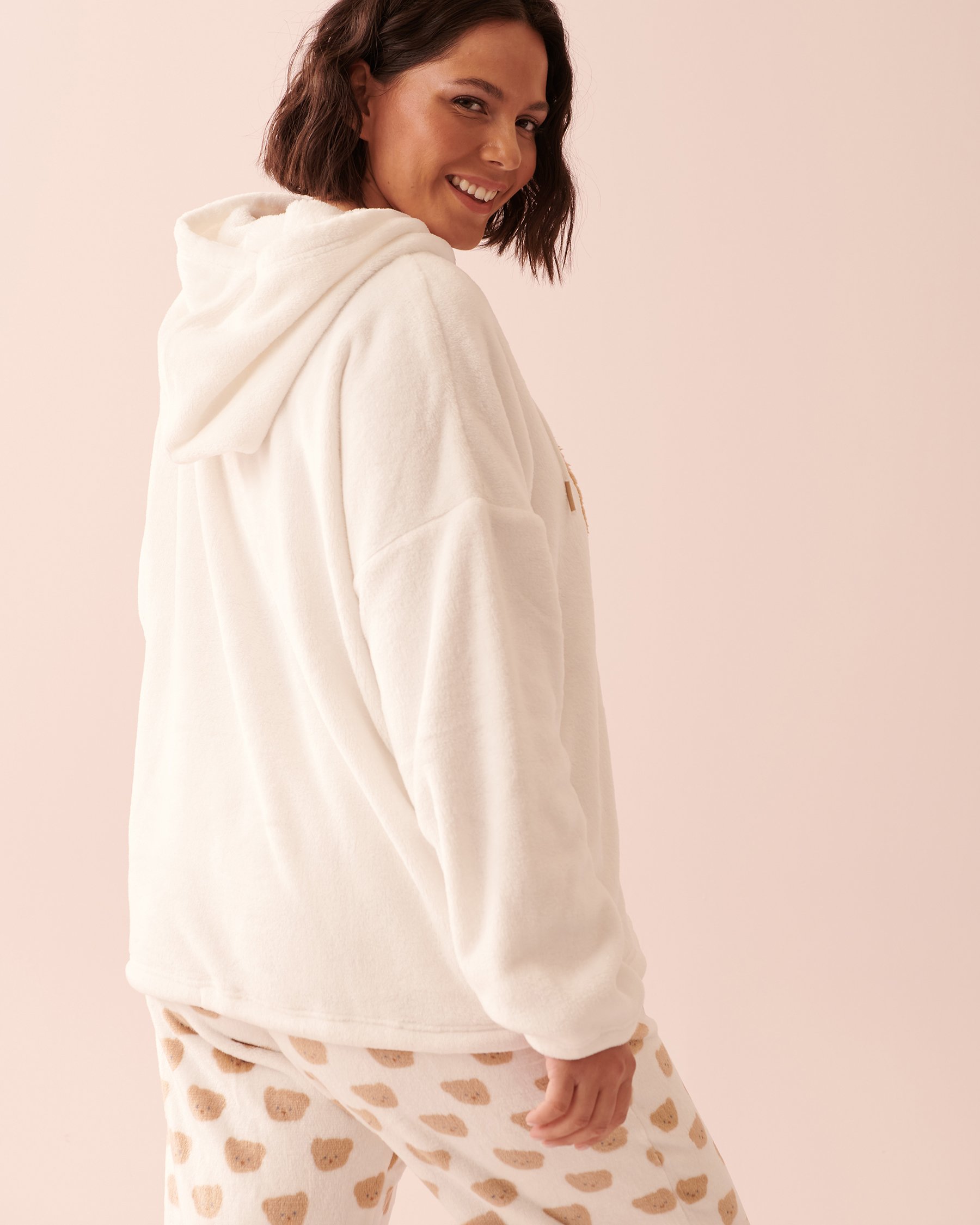 LA VIE EN ROSE Chandail en peluche douce à motif ourson Blanc neige 40100482 - View8