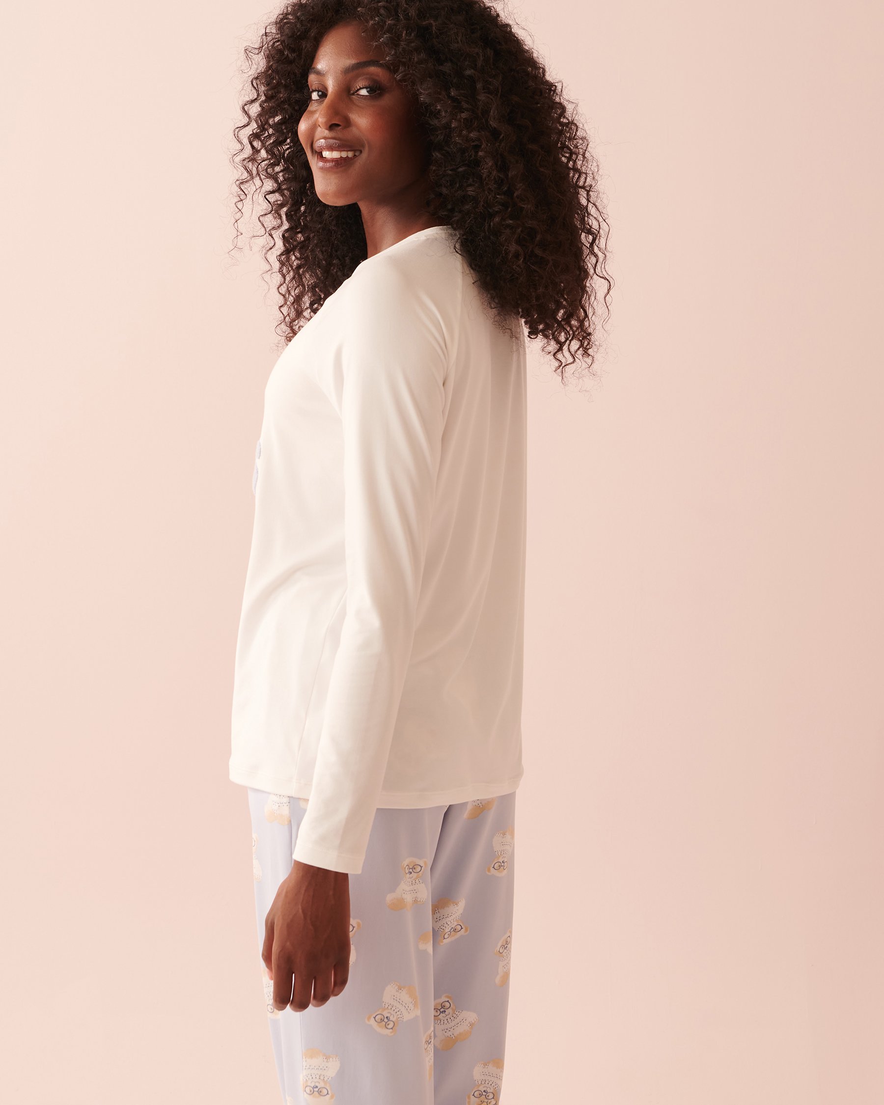 LA VIE EN ROSE Nerdy Bear Print Super Soft Long Sleeve Shirt Snow white 40100476 - View2