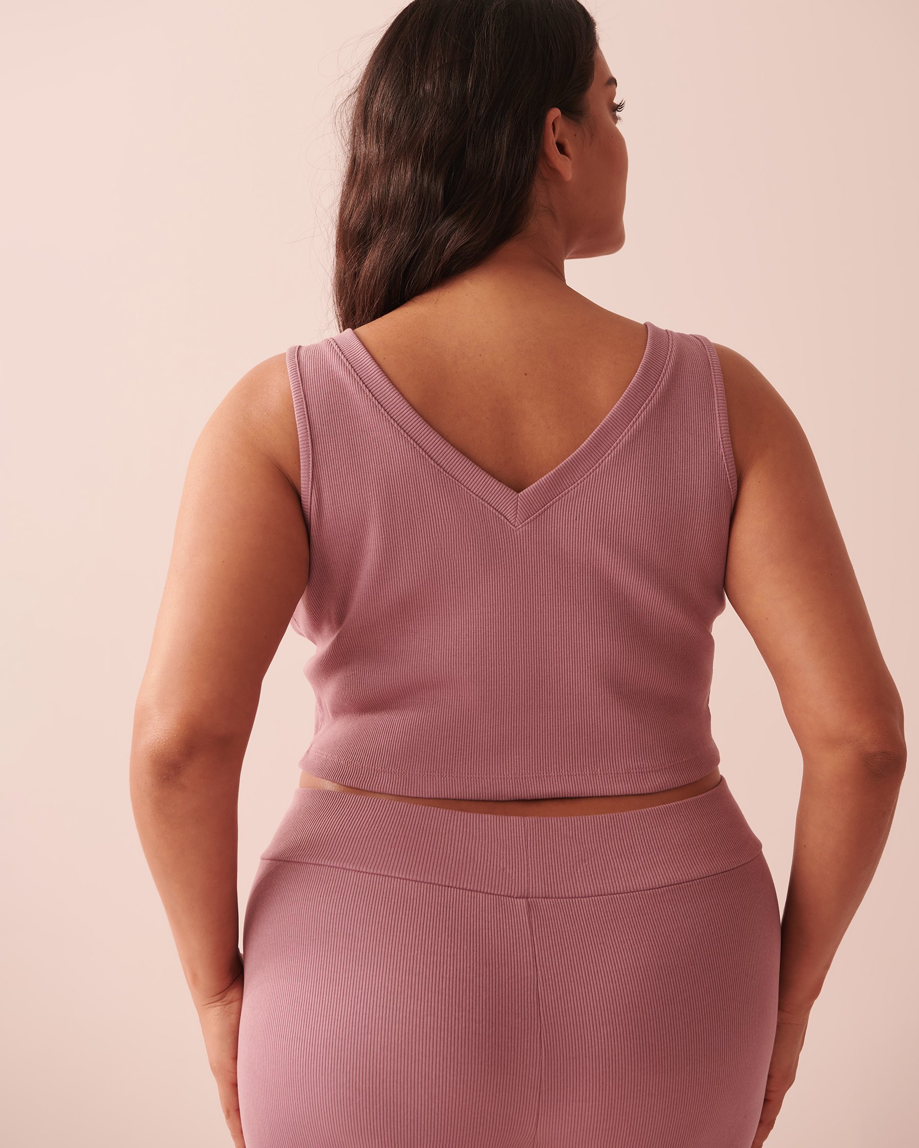 LA VIE EN ROSE Camisole courte côtelée Orchidée foncée 40100487 - Voir5