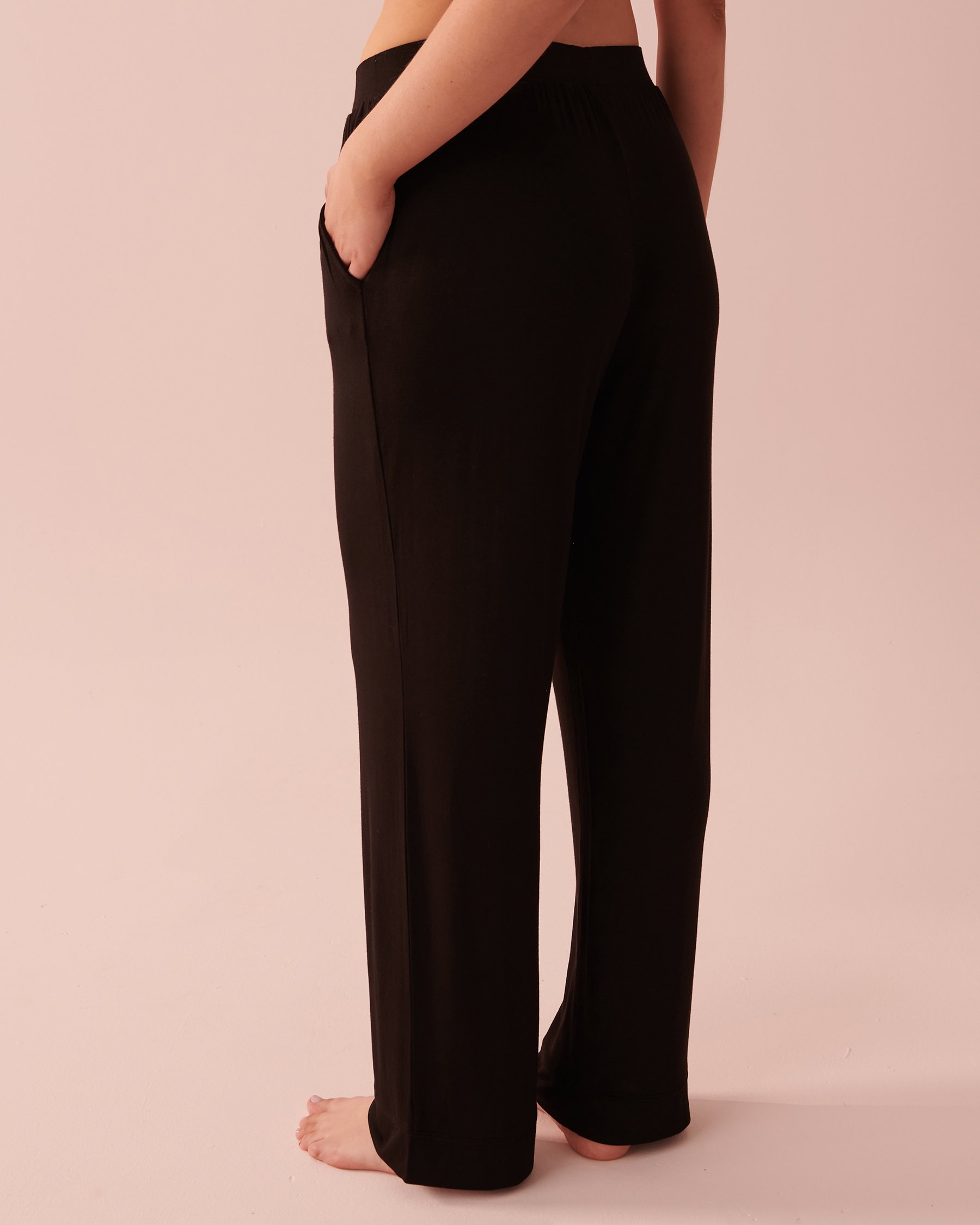 LA VIE EN ROSE Soft Jersey Pajama Pants Black 40200483 - View2