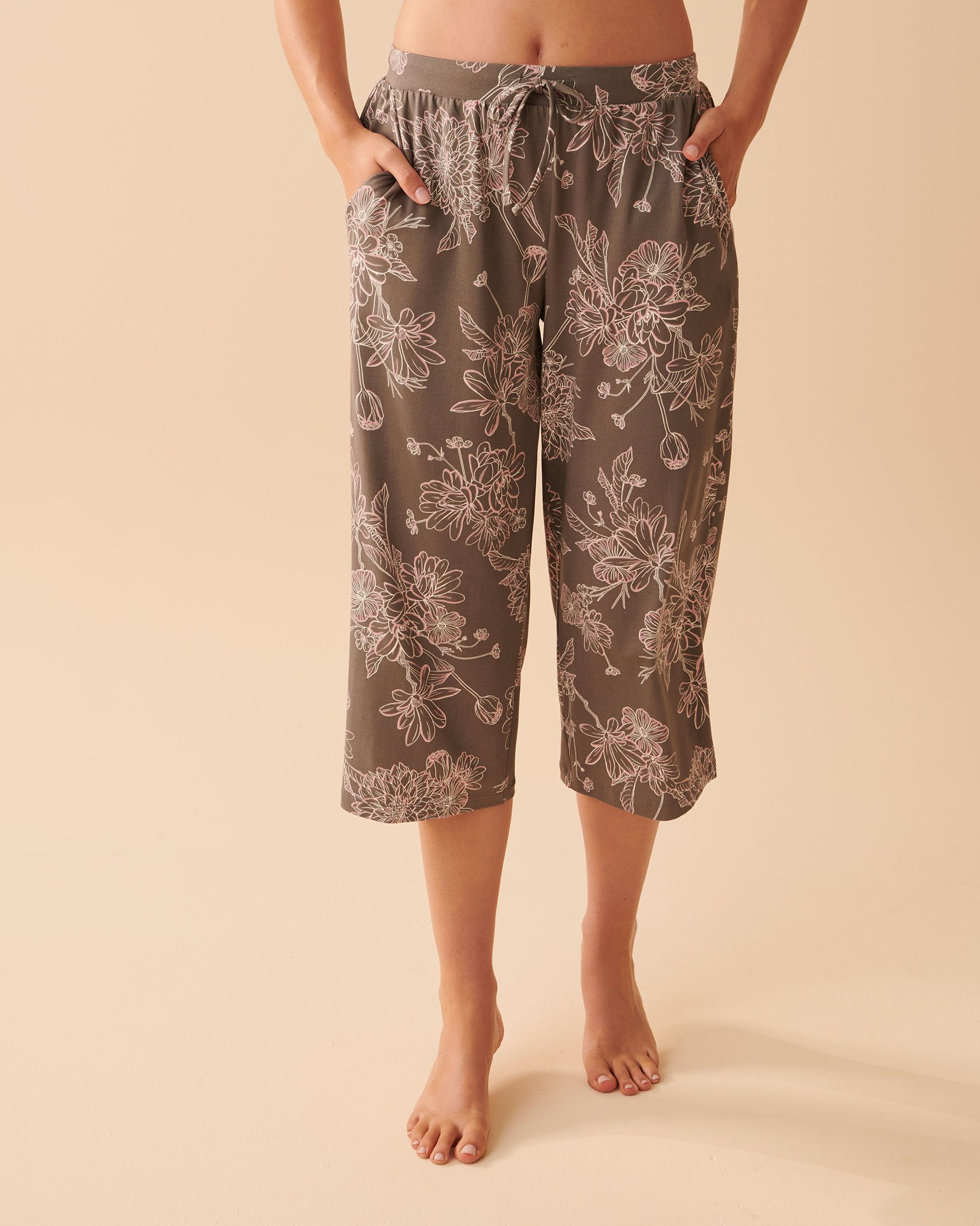 LA VIE EN ROSE Super Soft Wide Leg Capri Floral reflection 40200475 - View1