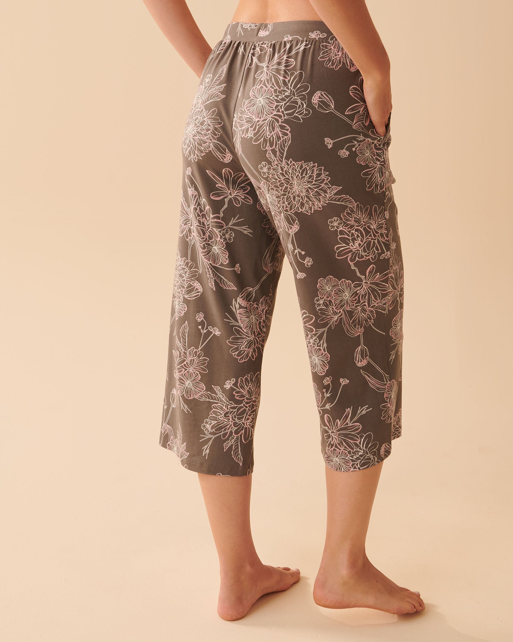 LA VIE EN ROSE Super Soft Wide Leg Capri Floral reflection 40200475 - View2