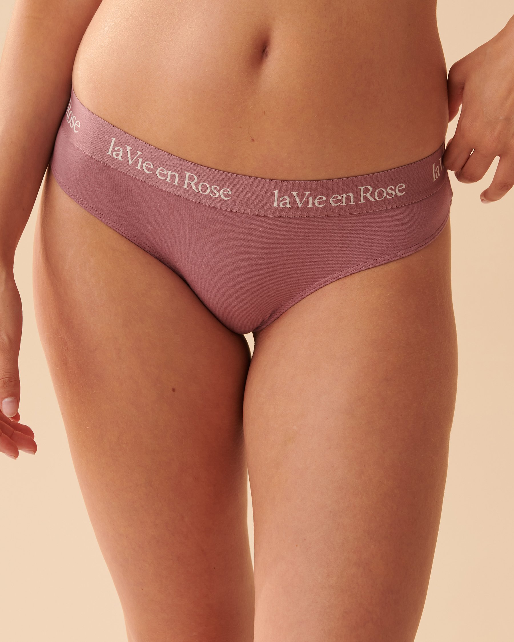 LA VIE EN ROSE Cotton and Logo Elastic Band Thong Panty Dusky orchid 20100352 - View1