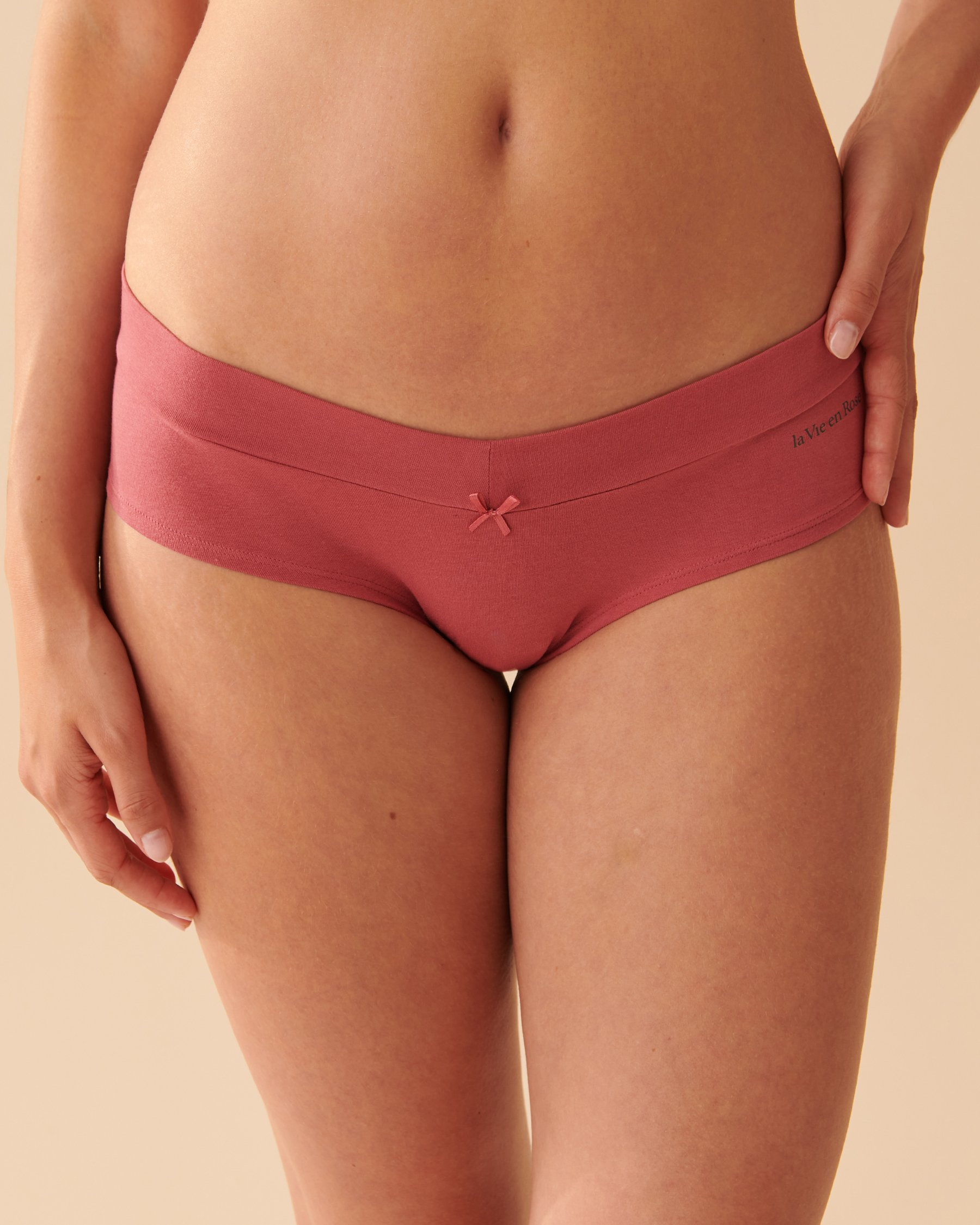 LA VIE EN ROSE Cotton Hiphugger Panty Rosé wine 20100362 - View1