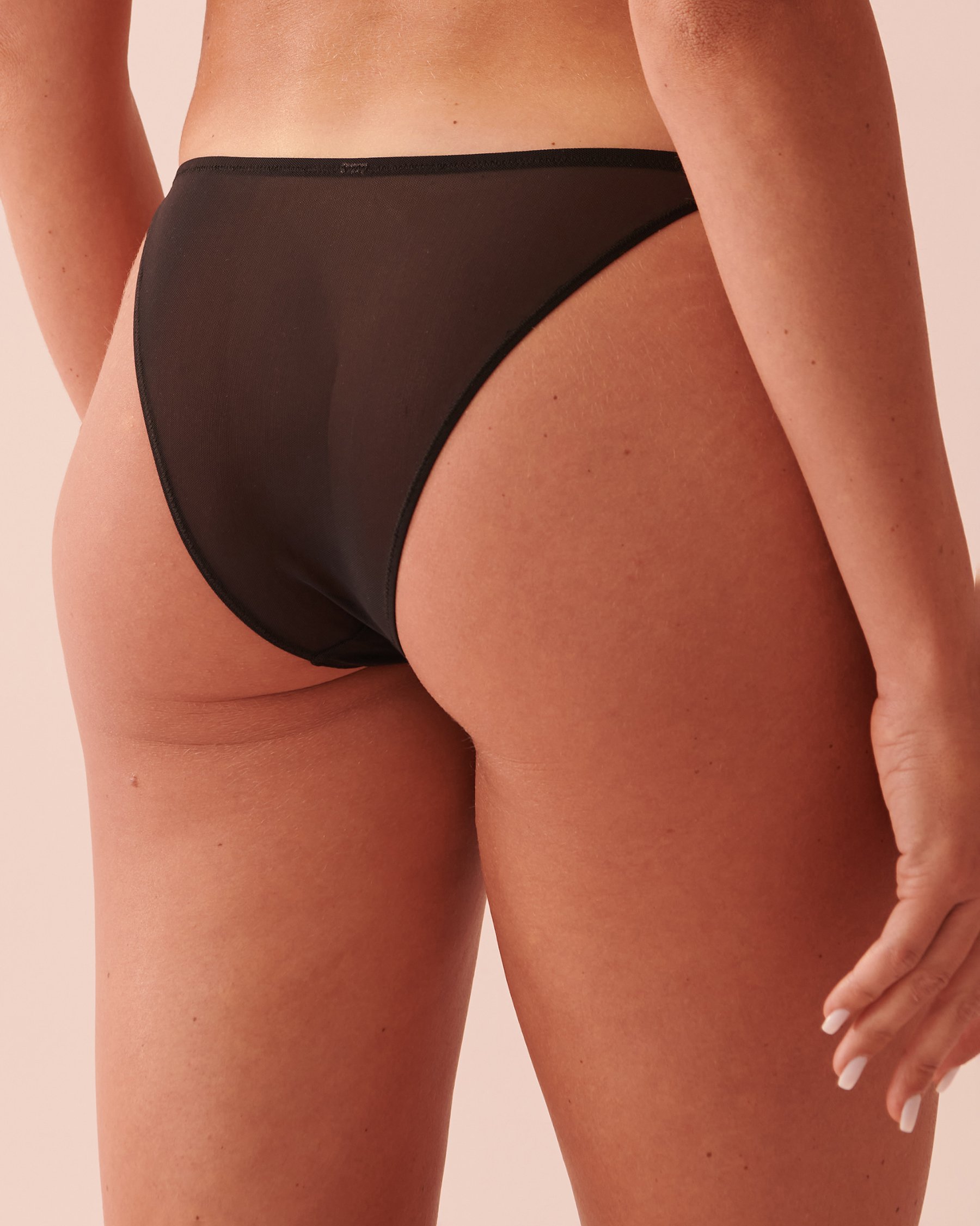 LA VIE EN ROSE Adjustable Mesh Bikini Panty Black 20200353 - View2