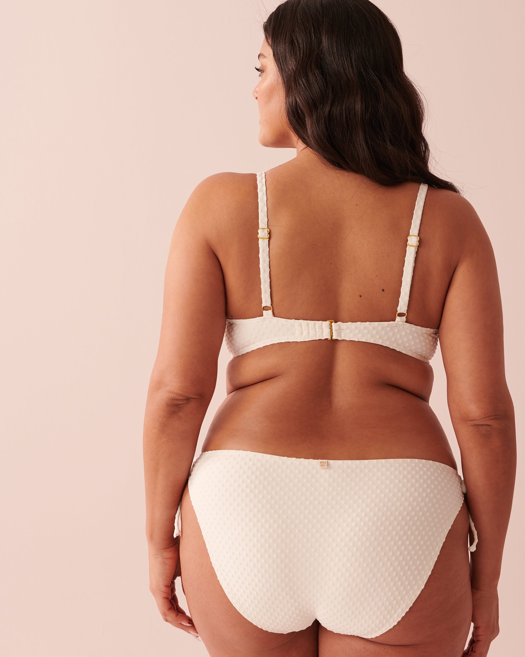 LA VIE EN ROSE AQUA TEXTURED Triangle Bikini Top Creamy white dots 70100526 - View2