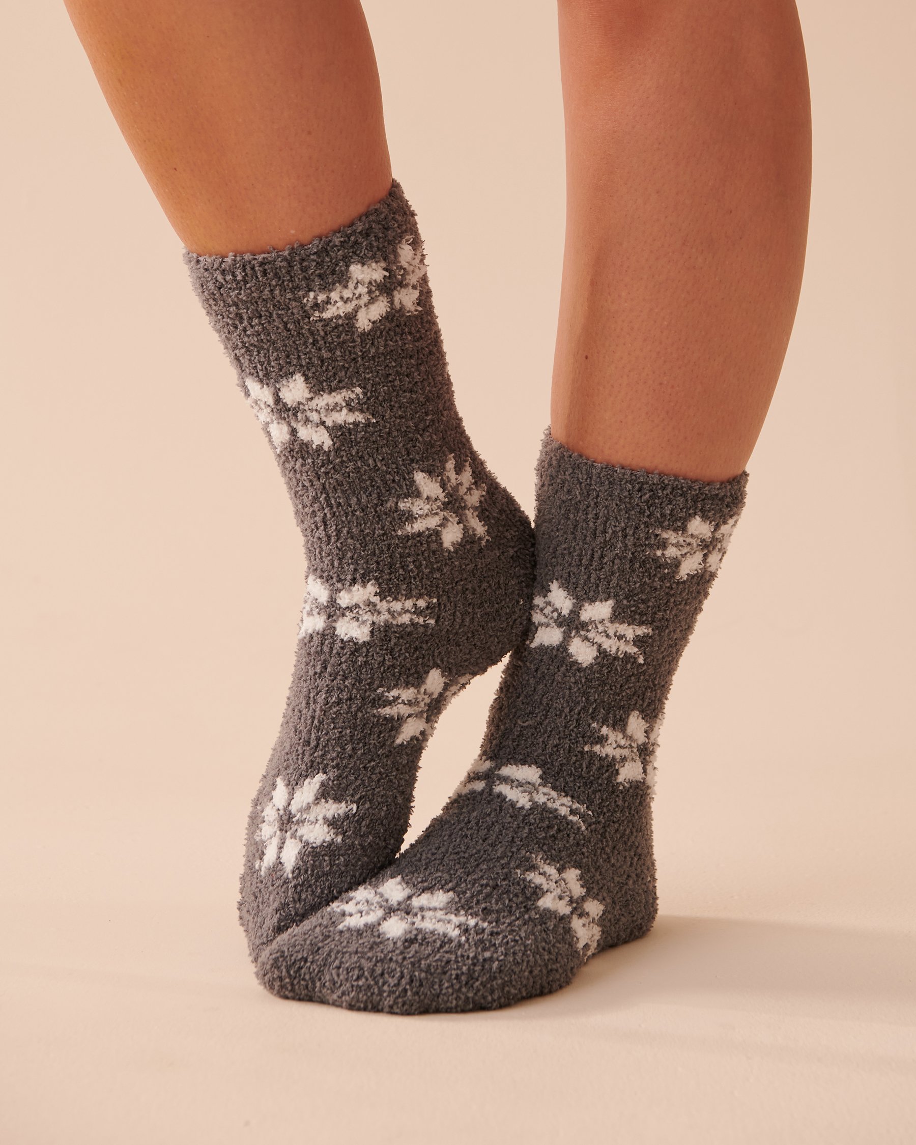 LA VIE EN ROSE Ens. de 2 paires de bas en chenille recyclée Carreaux/ Flocons gris 40700287 - Voir1