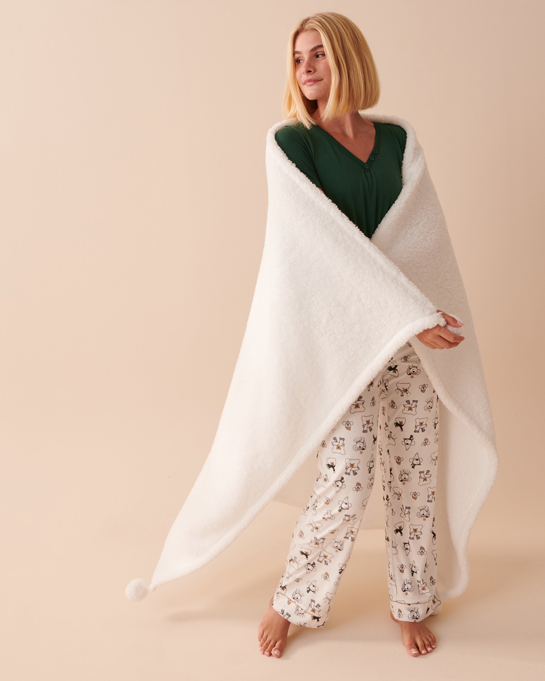 LA VIE EN ROSE Couverture en sherpa à pompons Blanc neige 40700292 - Voir1