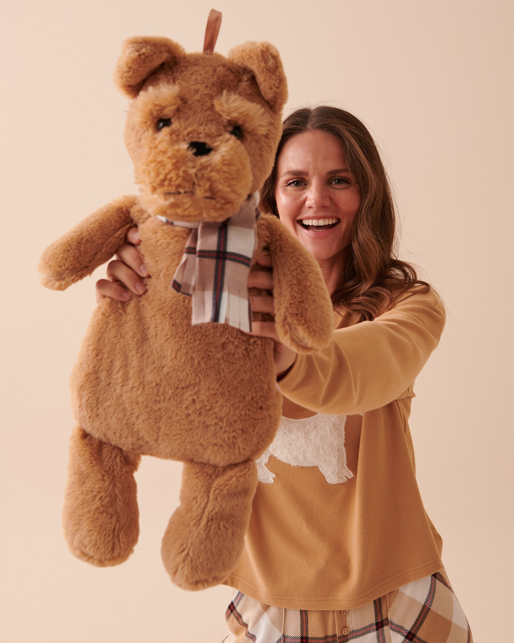 LA VIE EN ROSE Bouillotte chien scottie Caramel salé 40700290 - View4