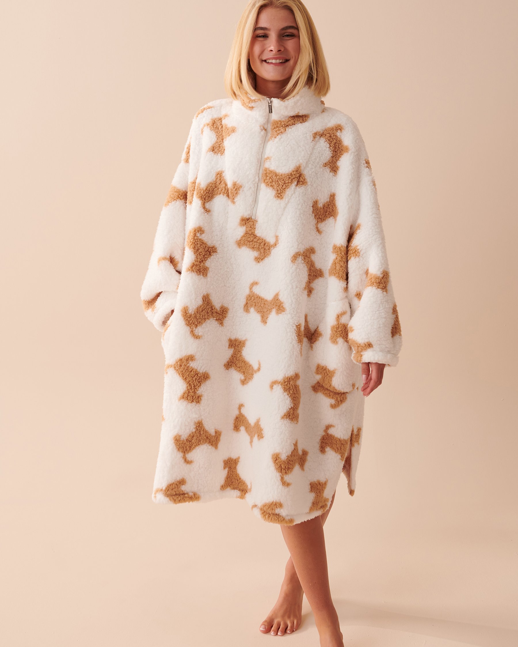 LA VIE EN ROSE Scottie Print Zip-Up Oversized Sherpa Sweatshirt Scottie 40700302 - View3