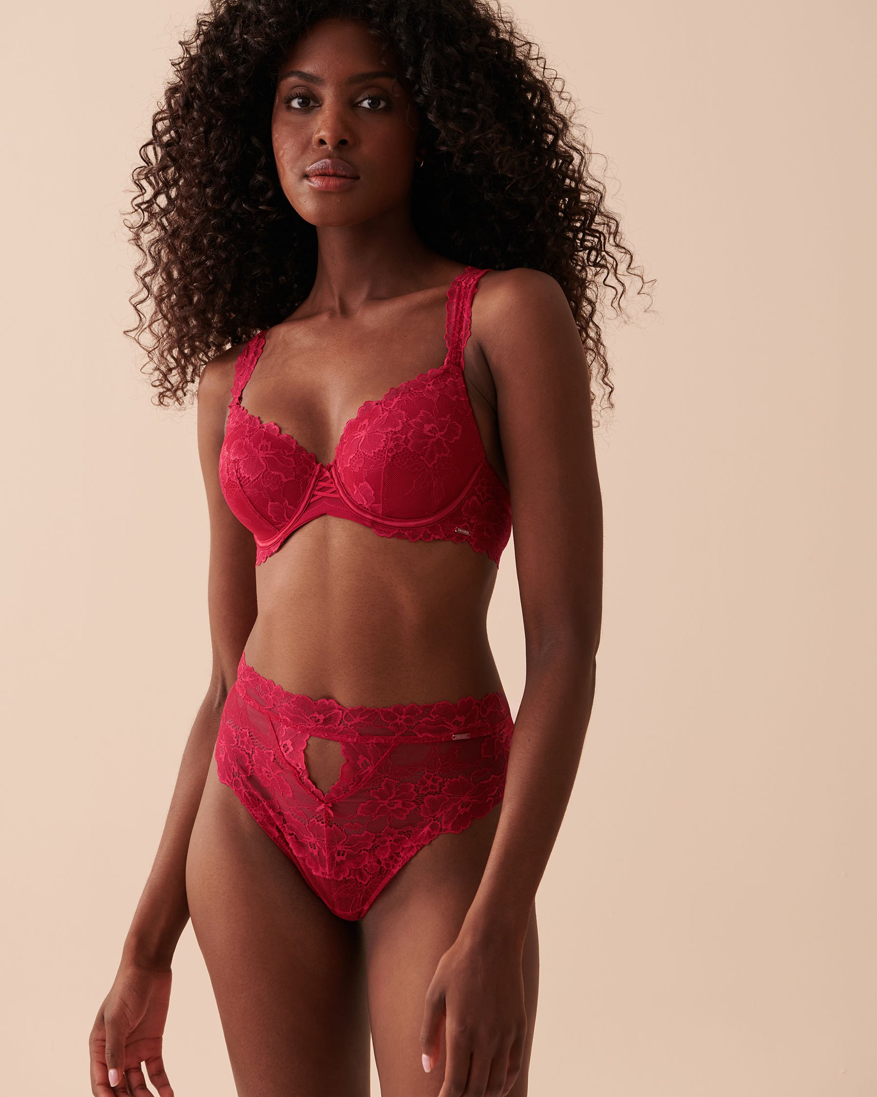 LA VIE EN ROSE Soutien-gorge doublure légère en dentelle Rouge festif 10200336 - View1