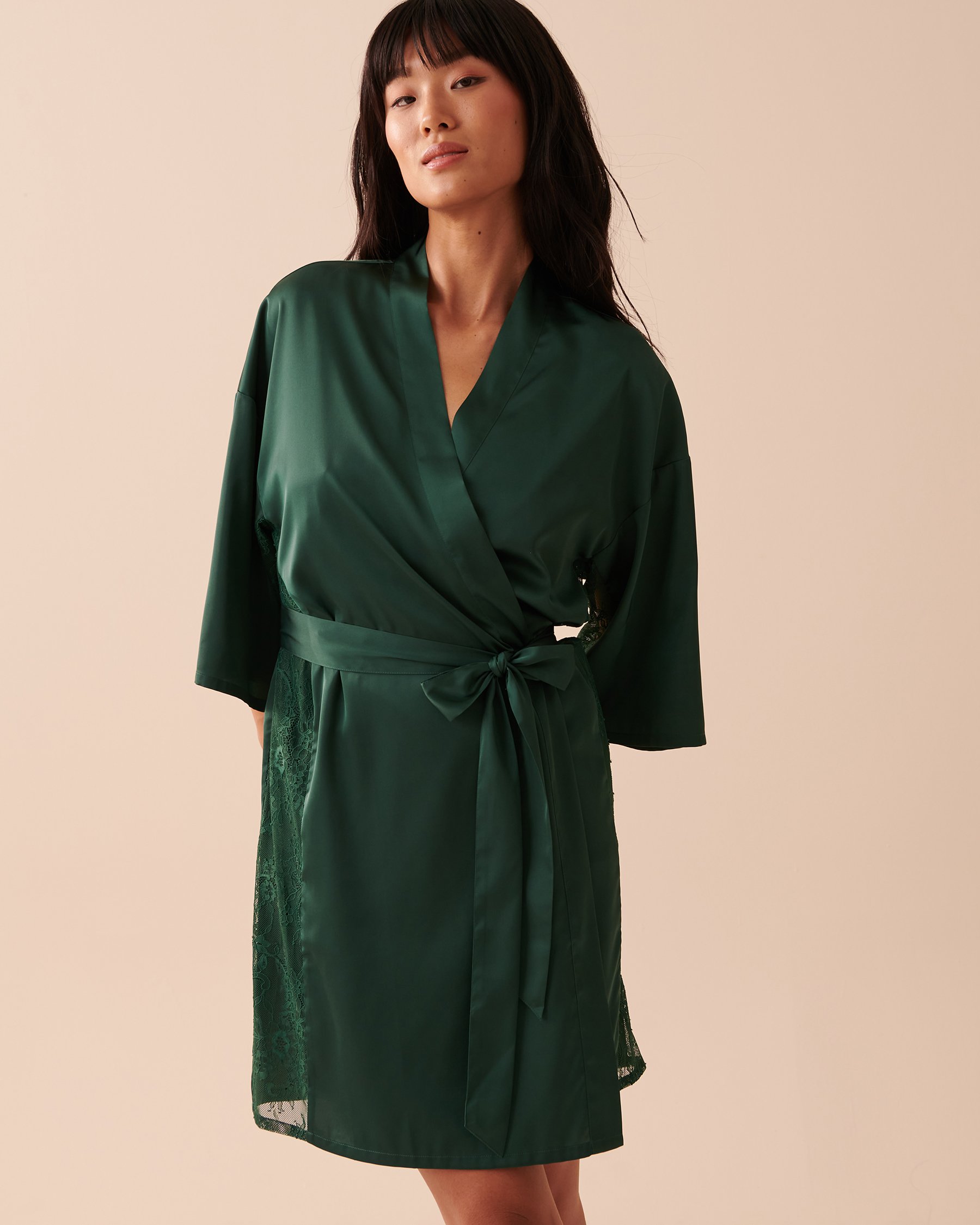 LA VIE EN ROSE Satin and Lace Kimono Pine Green 60600063 - View4