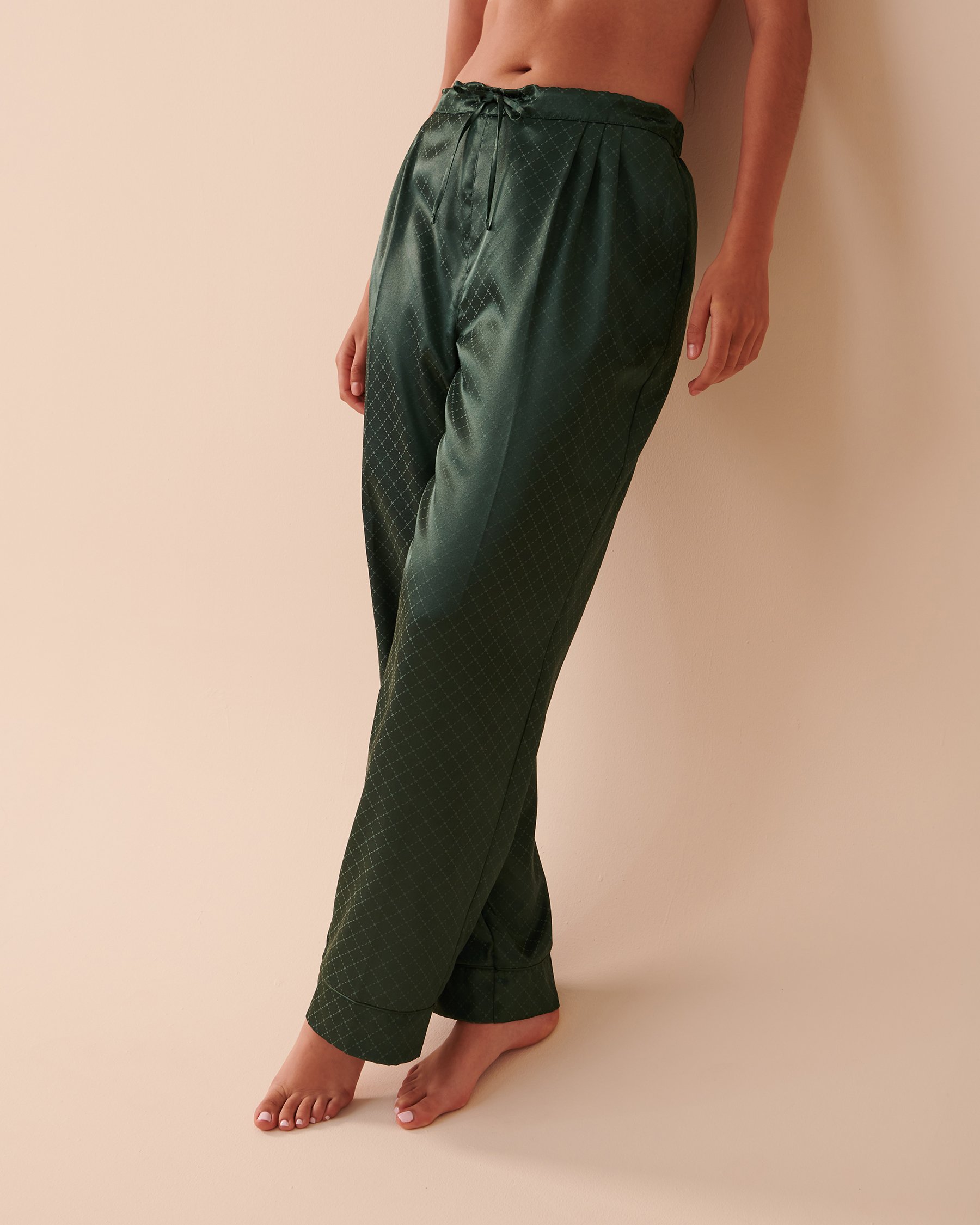 LA VIE EN ROSE Jacquard Satin Pajama Set Pine Green 60400031 - View5