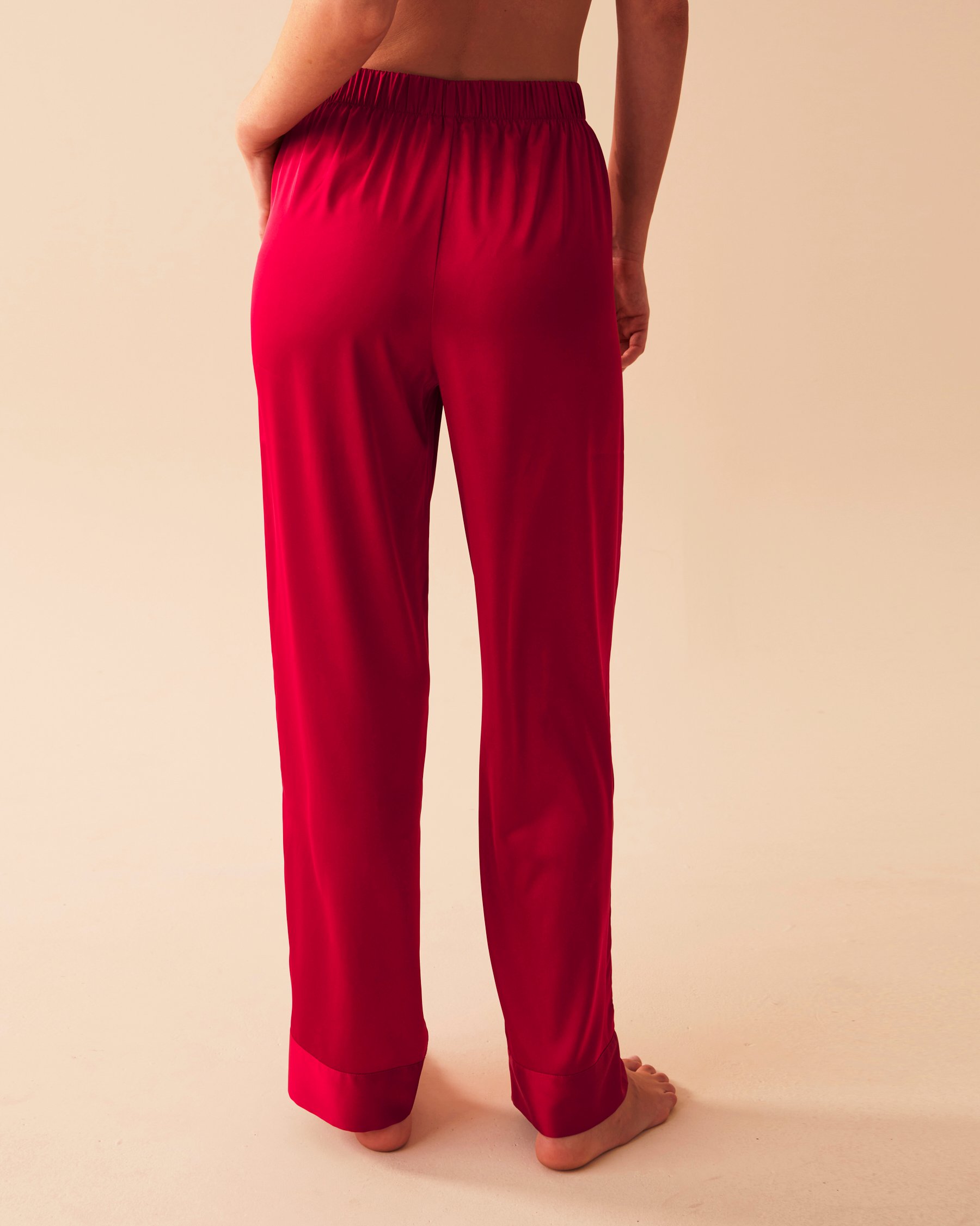 LA VIE EN ROSE Satin Pants Jingle Red 60200080 - View2