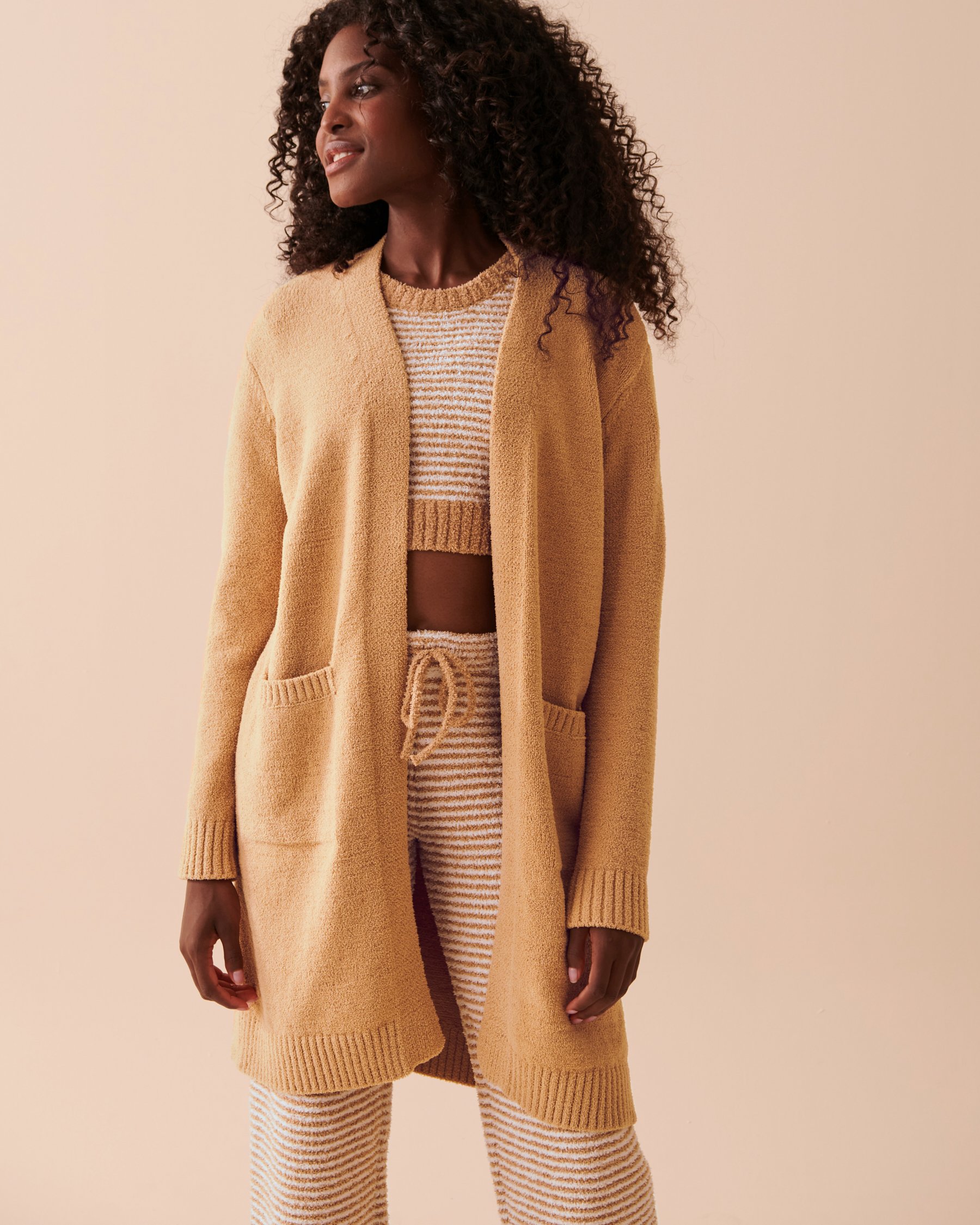 LA VIE EN ROSE Chenille Long Cardigan Salted Caramel 50500010 - View3