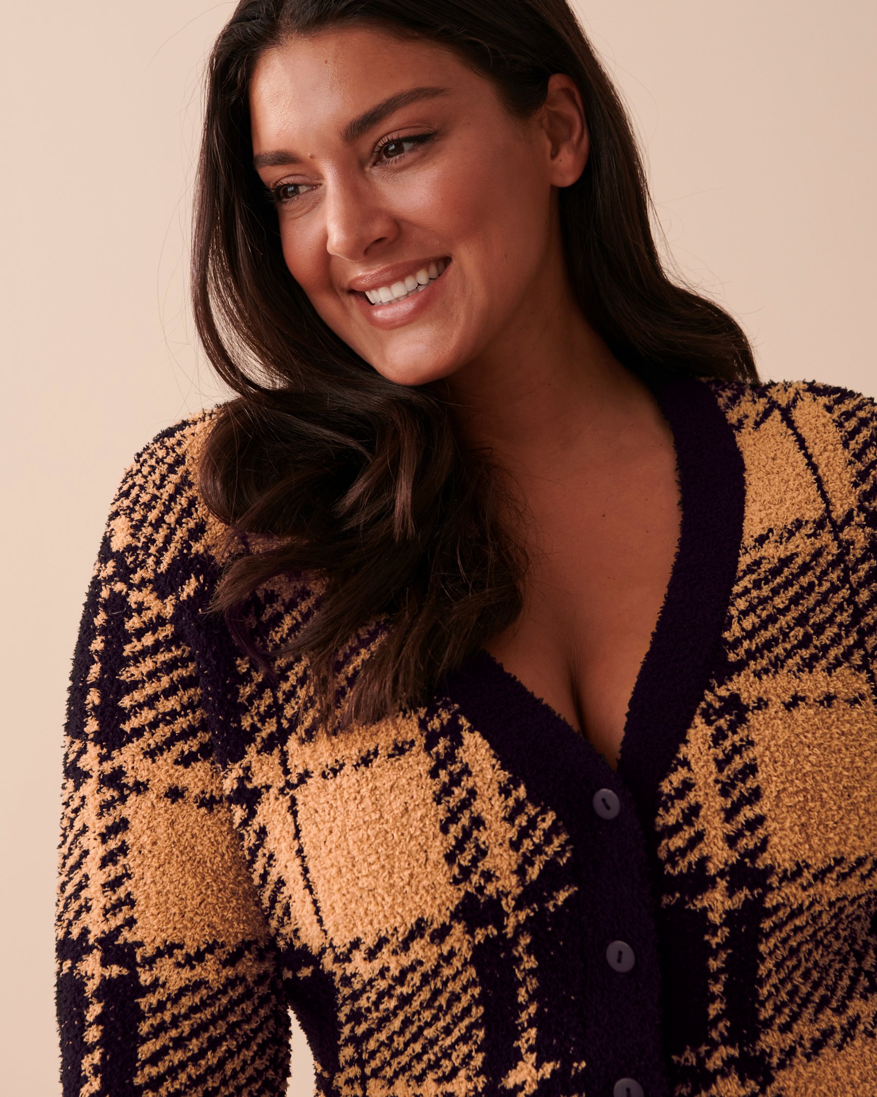 LA VIE EN ROSE Chenille Long Sleeve Romper Black and Caramel Plaid 50300010 - View3