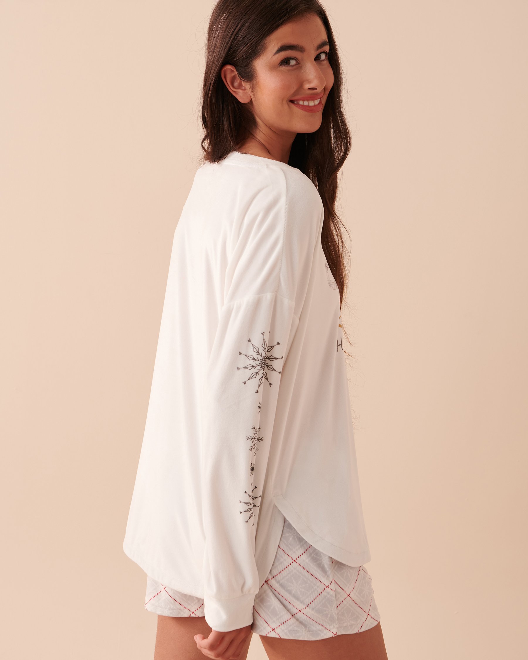 LA VIE EN ROSE Luxury Velour Long Sleeve Shirt Snow White 40100492 - View2
