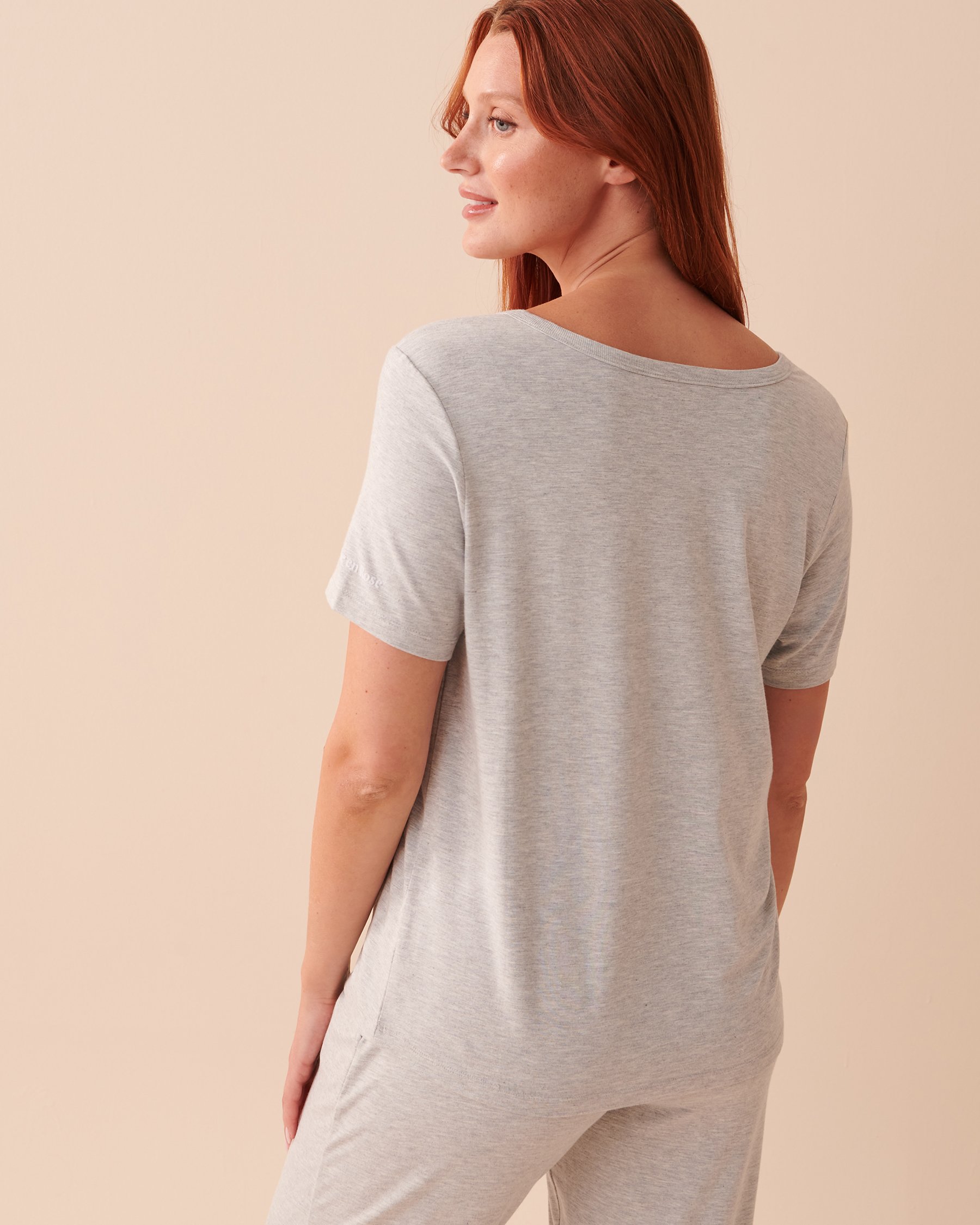 LA VIE EN ROSE Bamboo V-Neck T-Shirt Stardust 40100513 - View2