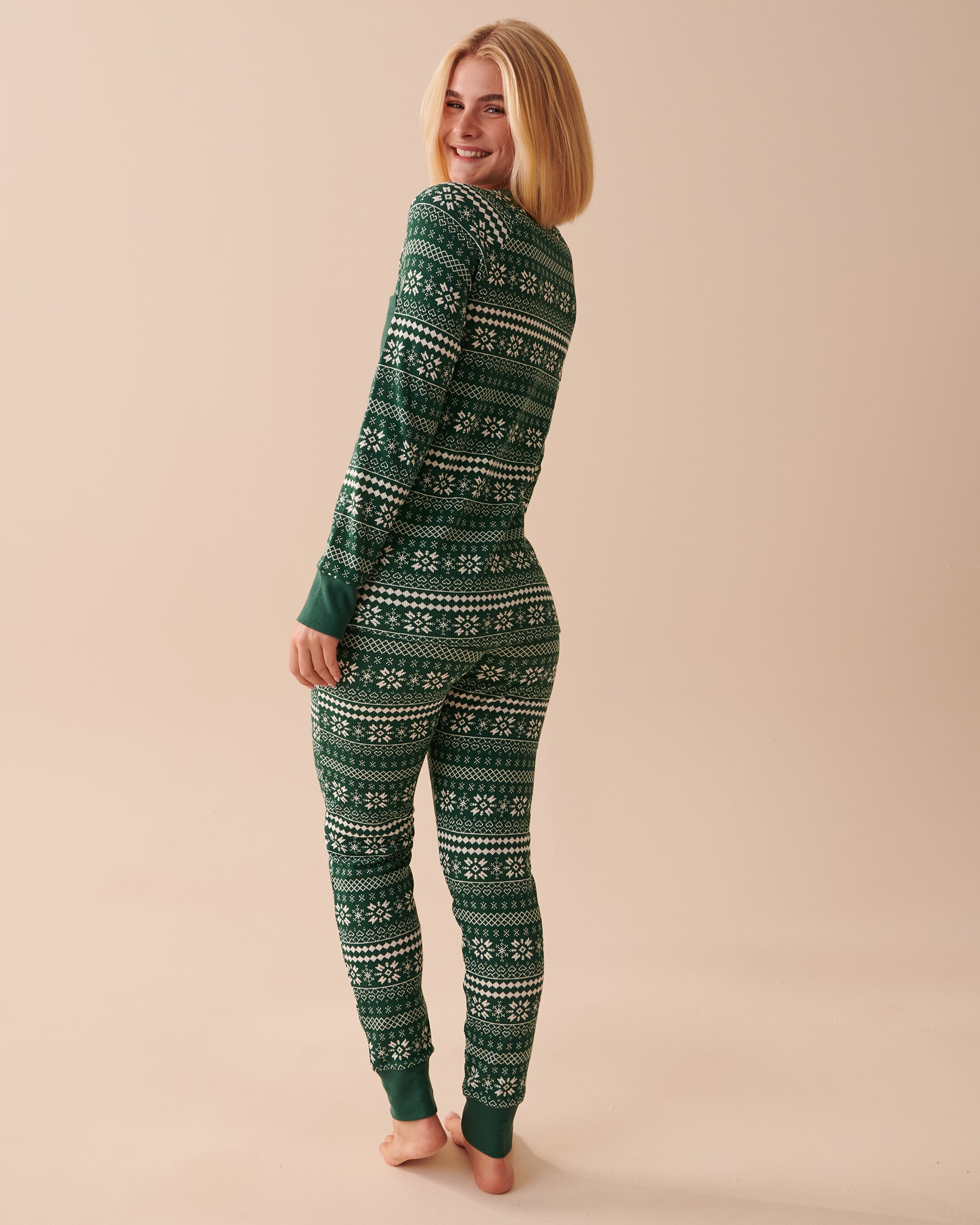 LA VIE EN ROSE Fair Isle Waffle Knit PJ Set Green Fair Isle 40400059 - View2