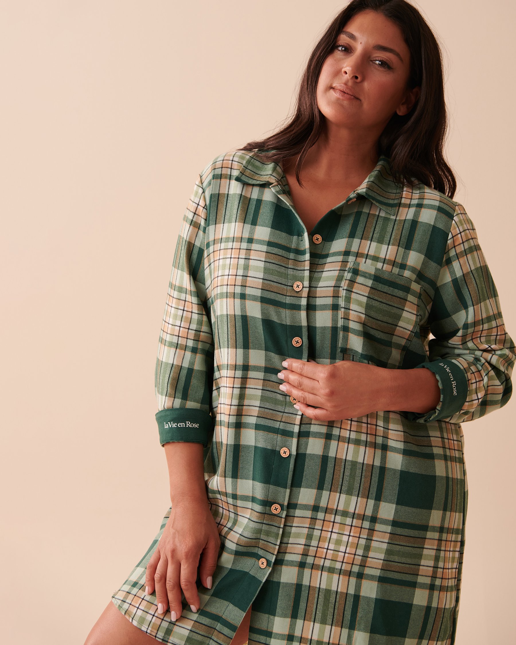 LA VIE EN ROSE Chemise de nuit boutonnée à carreaux Carreaux verts 40500308 - Voir7