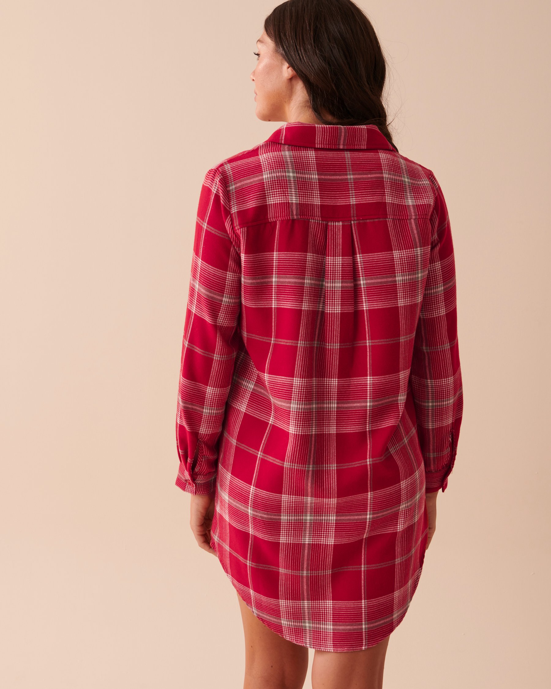 LA VIE EN ROSE Plaid Button-down Sleepshirt Red and White Plaid 40500308 - View2