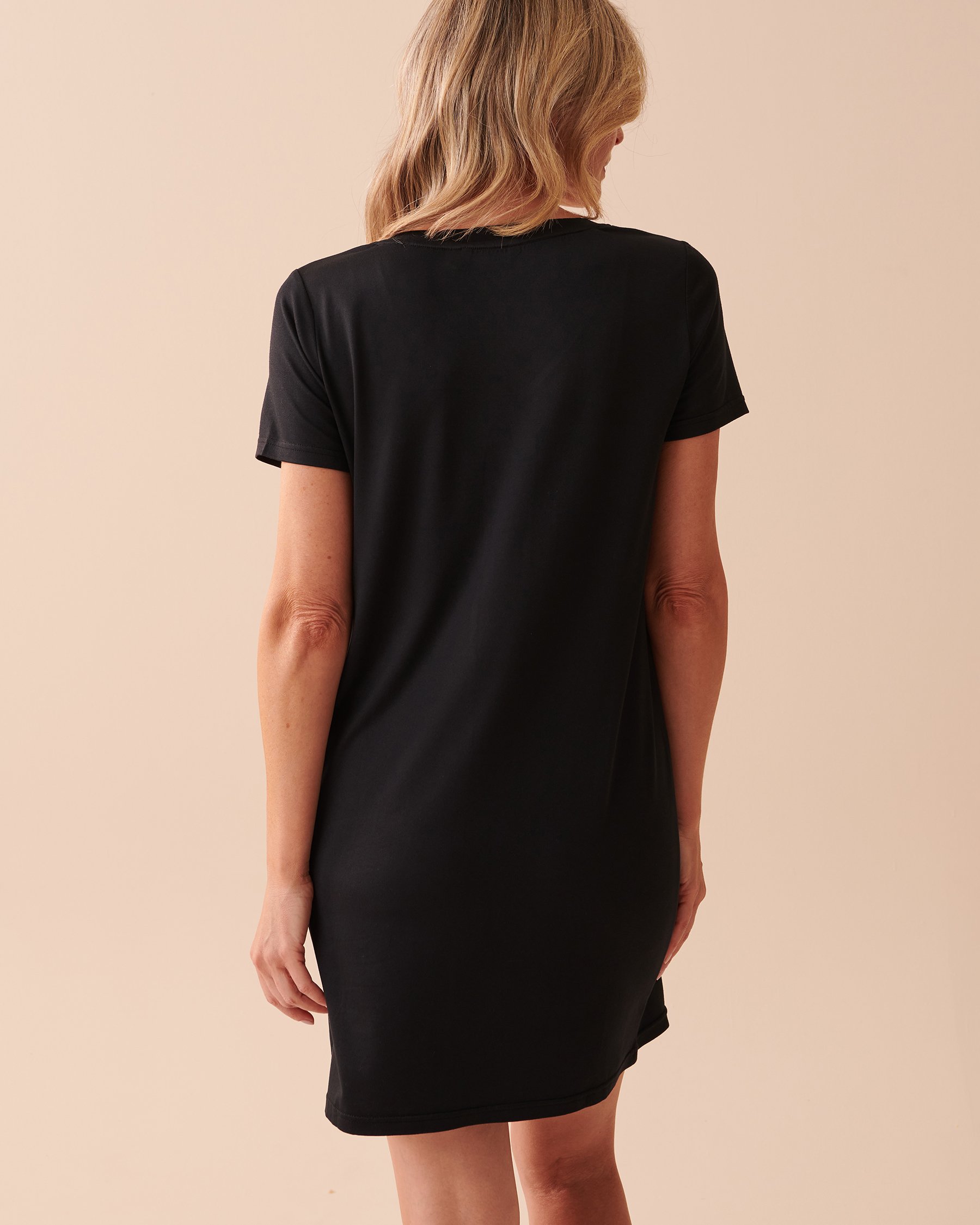 LA VIE EN ROSE Chemise de nuit manches courtes ultra douce à motif cerf Nuit étoilée 40500312 - Voir2