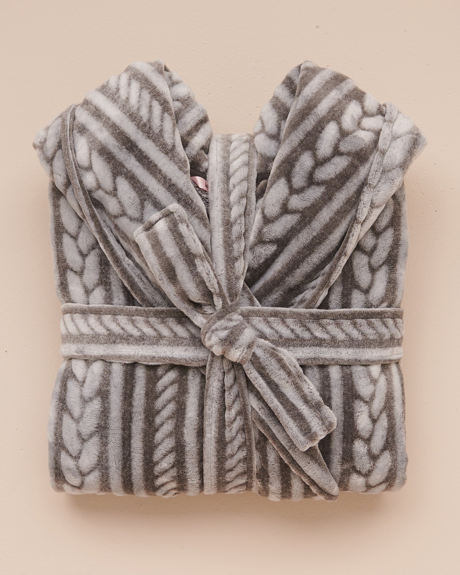LA VIE EN ROSE Recycled Fibers Soft Cable Knit Hooded Robe Chimney Smoke 40600146 - View4