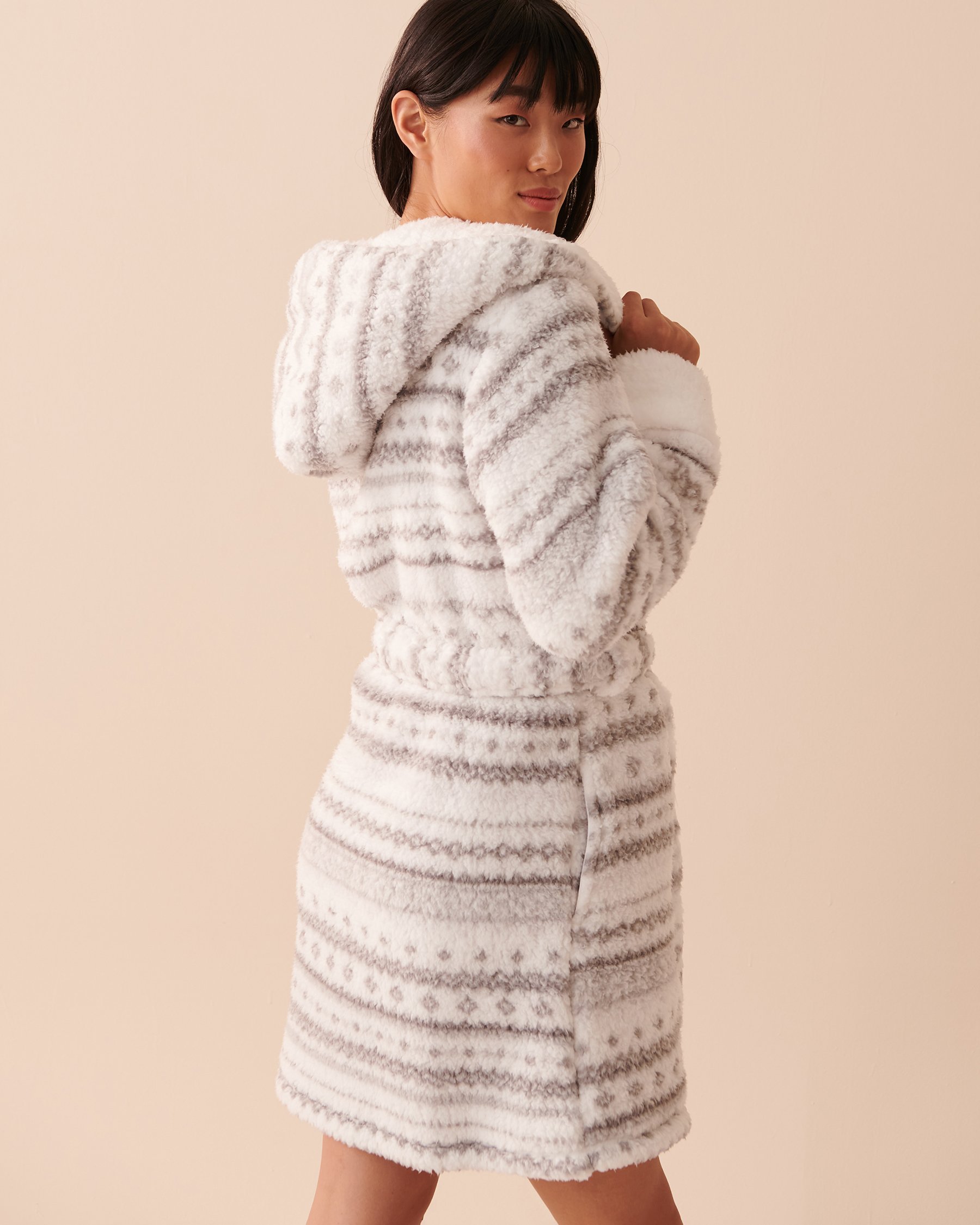 LA VIE EN ROSE Fair Isle Sherpa Robe Grey Fair Isle 40600157 - View2