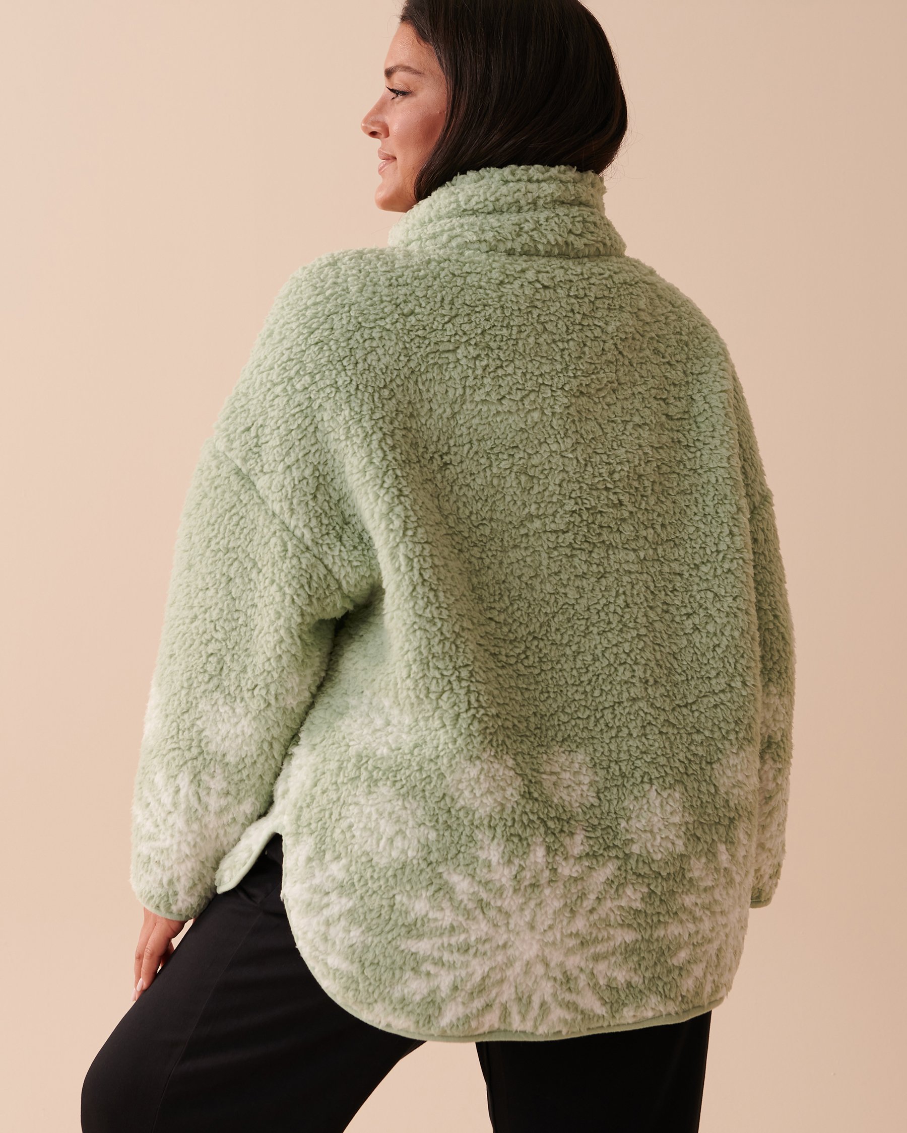 LA VIE EN ROSE Snowflakes Zip-Up Sherpa Sweatshirt Mint Creams 40600161 - View2