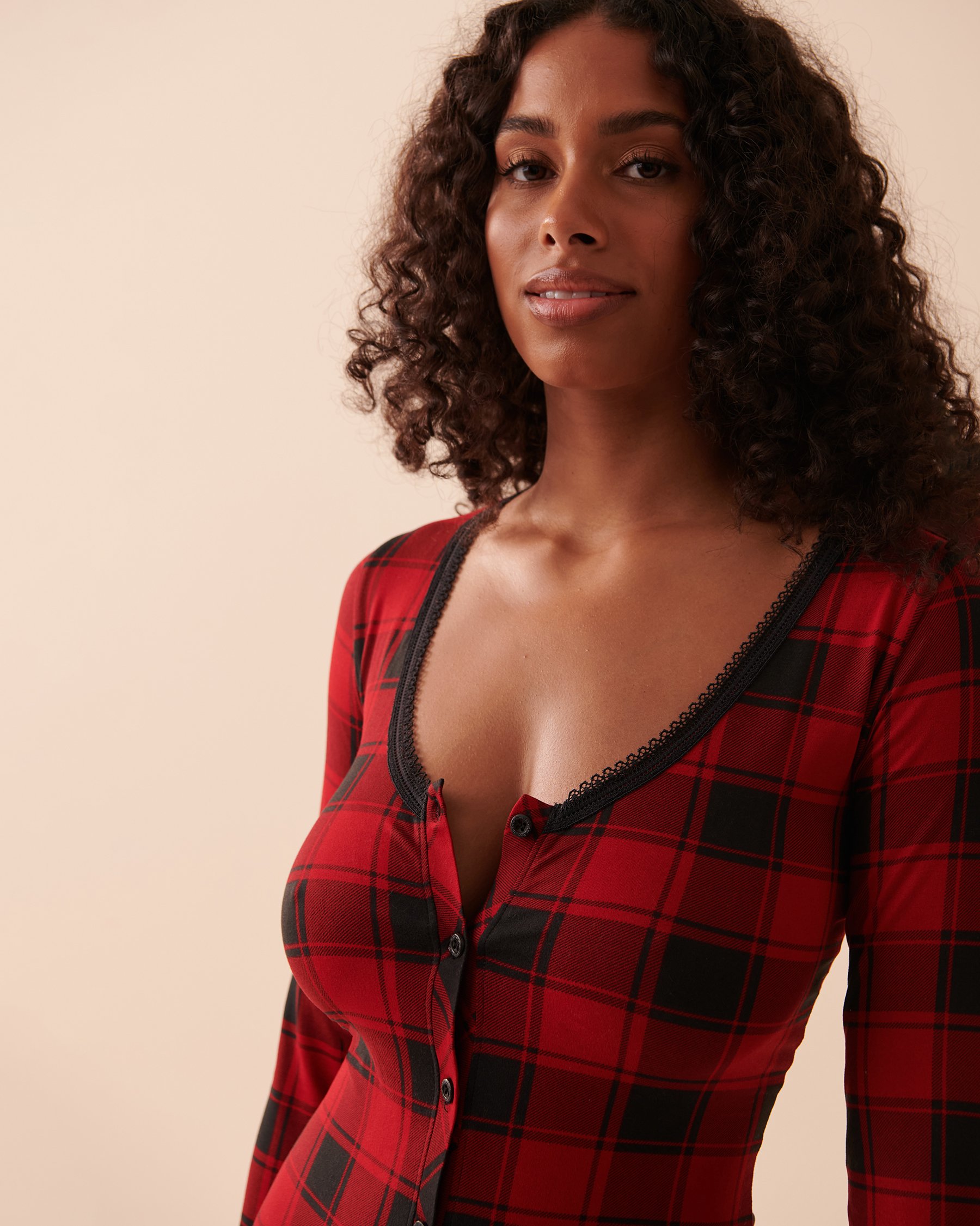 LA VIE EN ROSE Buffalo Plaid Super Soft Romper Buffalo Plaid 40300043 - View3