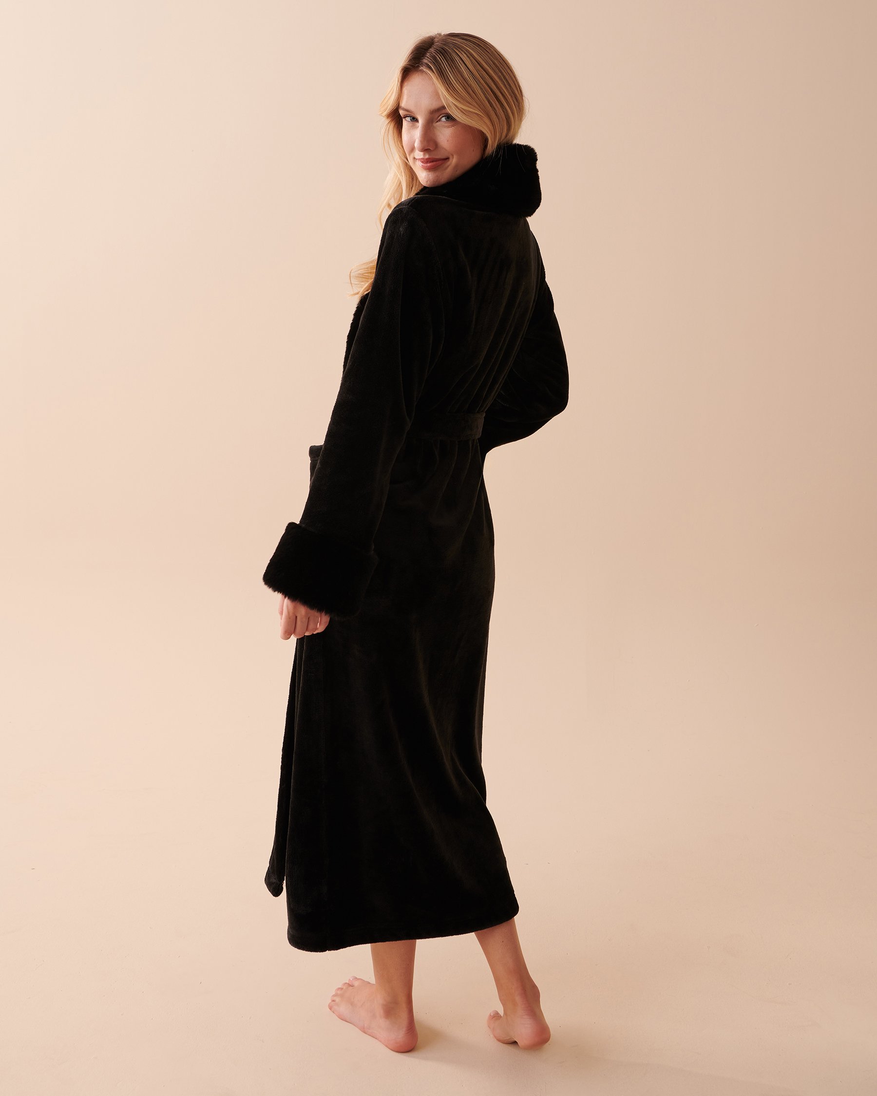 LA VIE EN ROSE Robe de chambre en peluche avec col en fausse fourrure Nuit étoilée 40600147 - View2