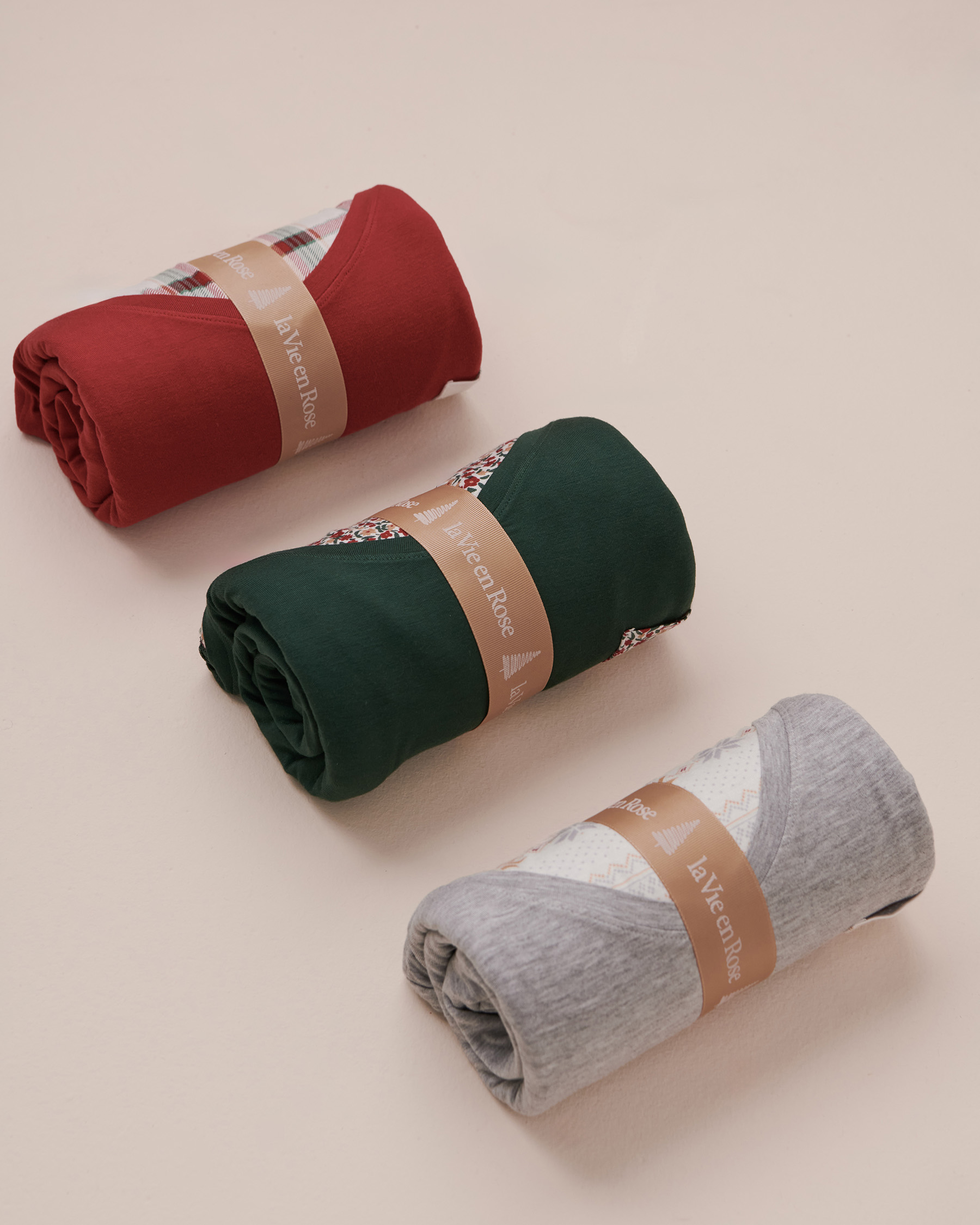 LA VIE EN ROSE Ensemble pyjama manches longues à fleurs Fleurs des fêtes 40400058 - Voir6