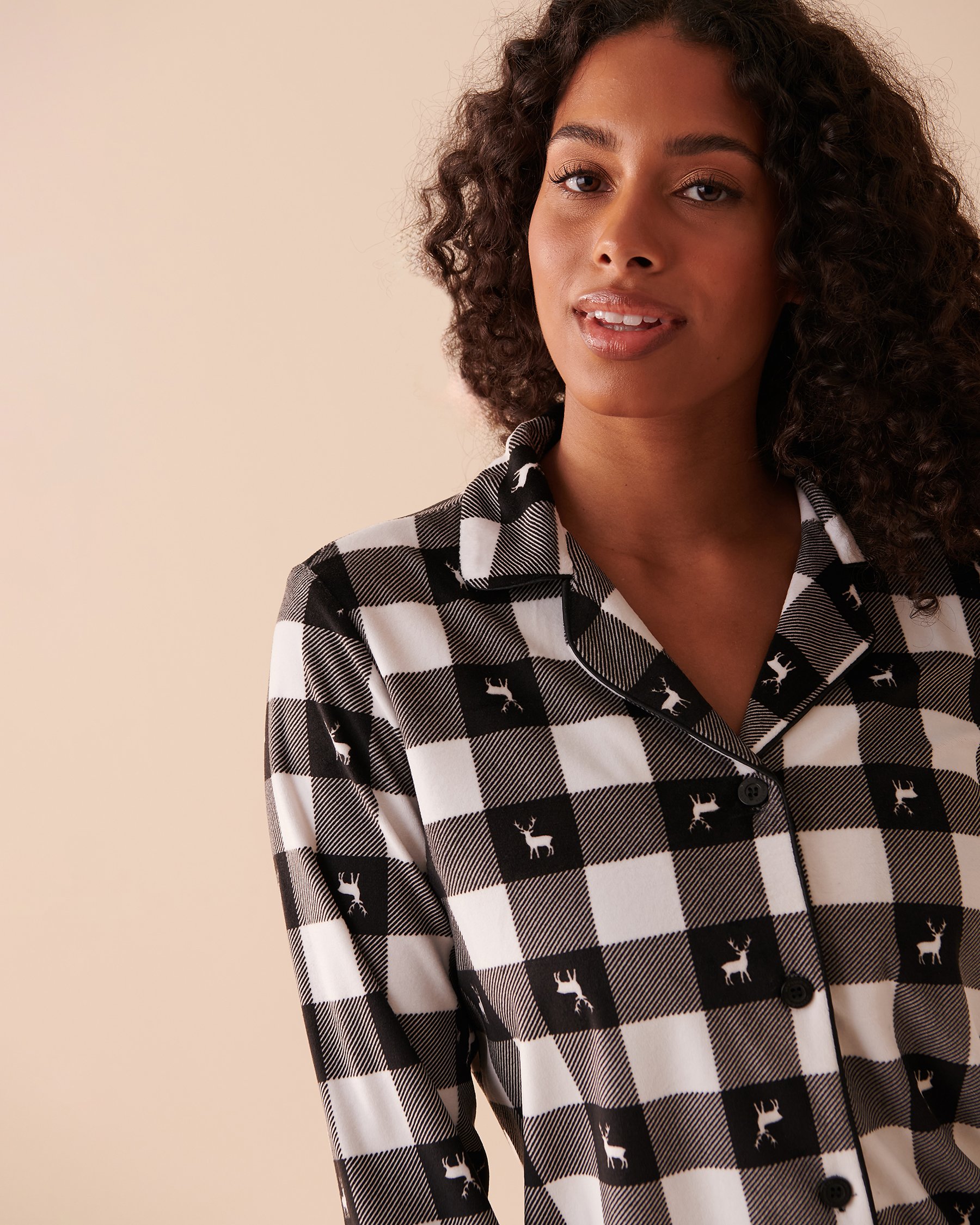 LA VIE EN ROSE Luxury Velour Long Sleeve Button-down Shirt Deer Plaid 40100494 - View2