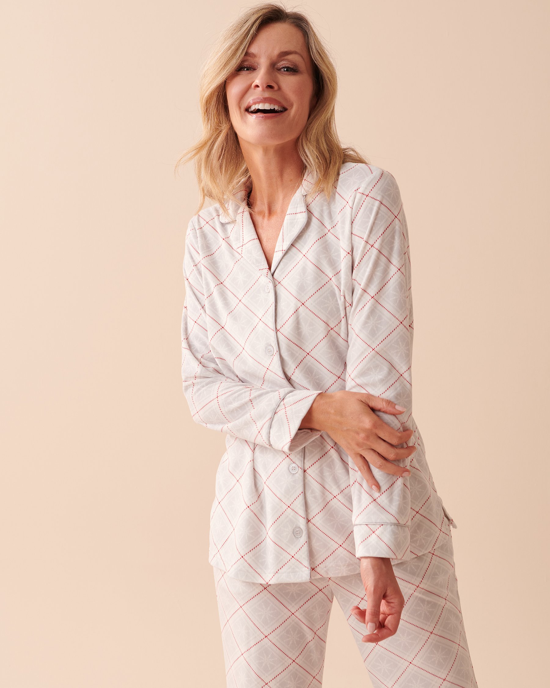 LA VIE EN ROSE Luxury Velour Long Sleeve Button-down Shirt Snowflake Plaid 40100494 - View1