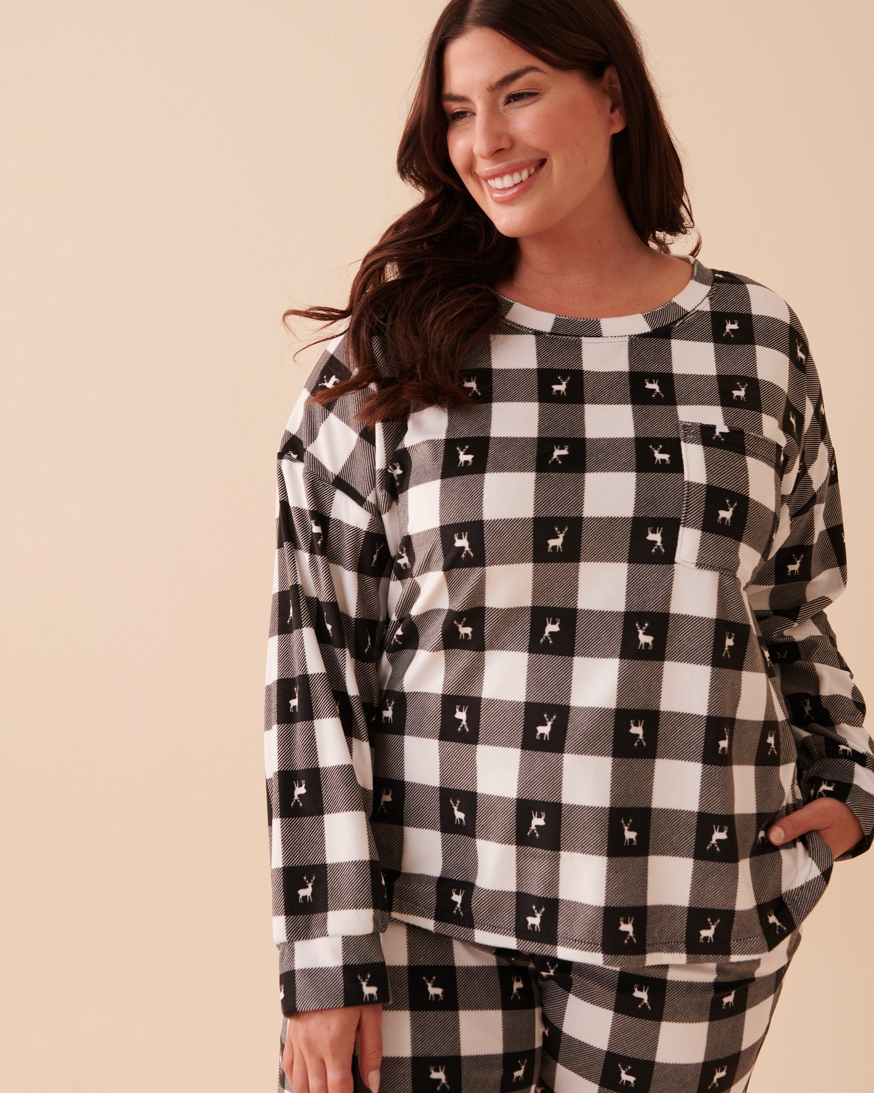 LA VIE EN ROSE Luxury Velour Long Sleeve Shirt with Pocket Deer Plaid 40100493 - View1