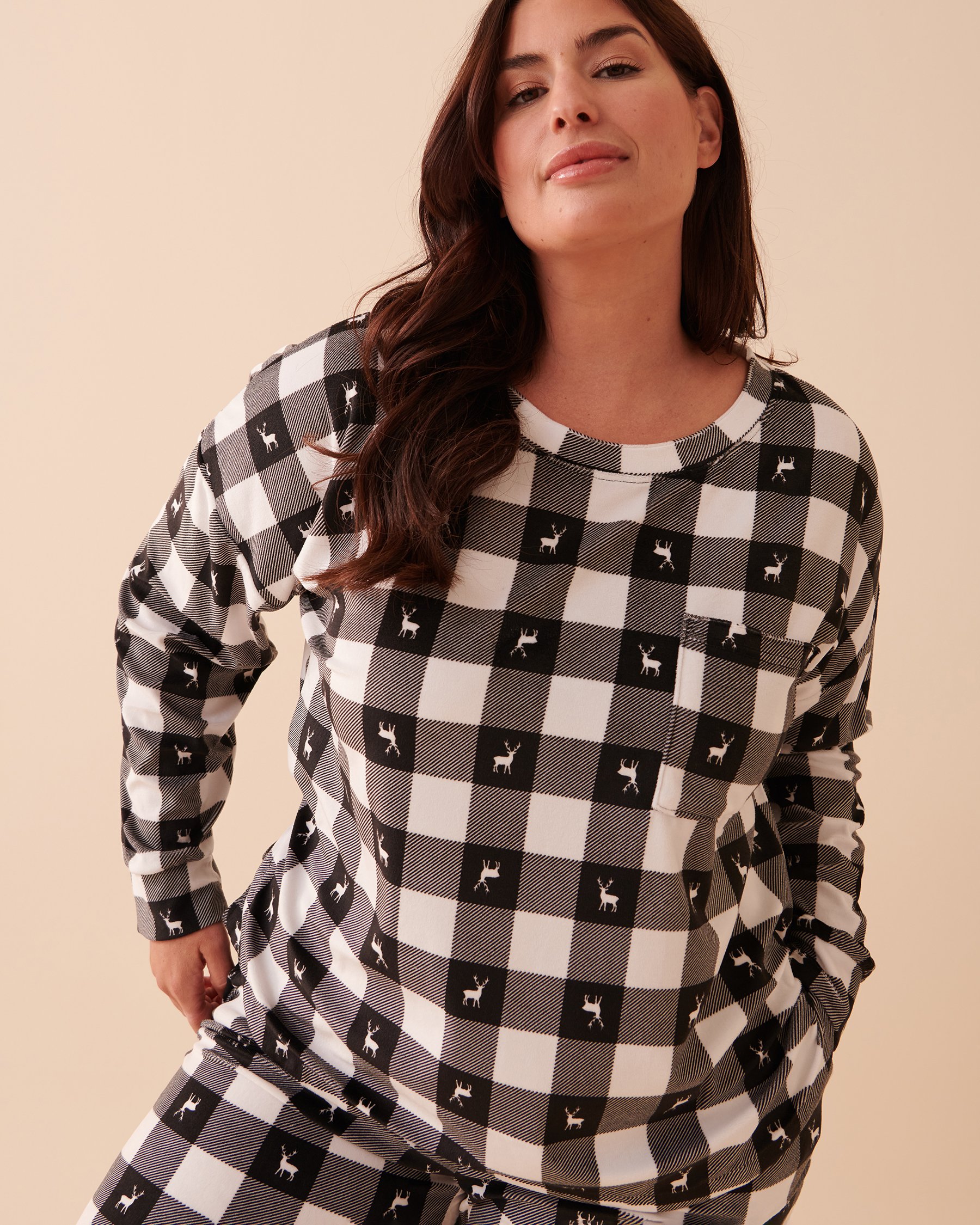 LA VIE EN ROSE Luxury Velour Long Sleeve Shirt with Pocket Deer Plaid 40100493 - View3