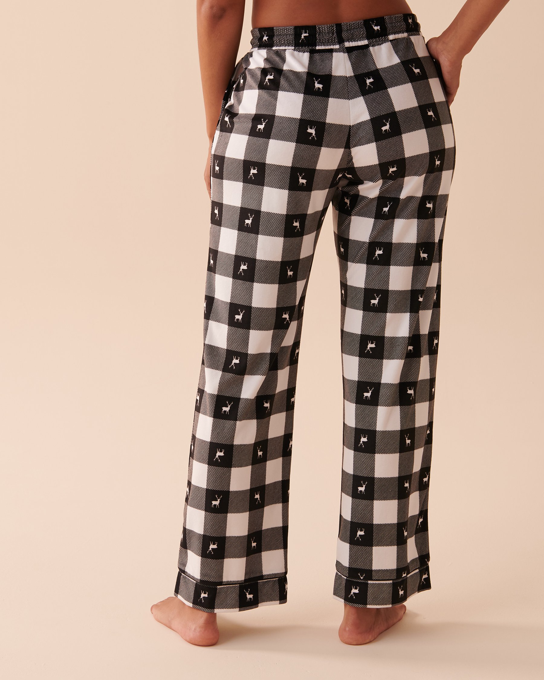LA VIE EN ROSE Luxury Velour Pajama Pants Deer Plaid 40200487 - View4