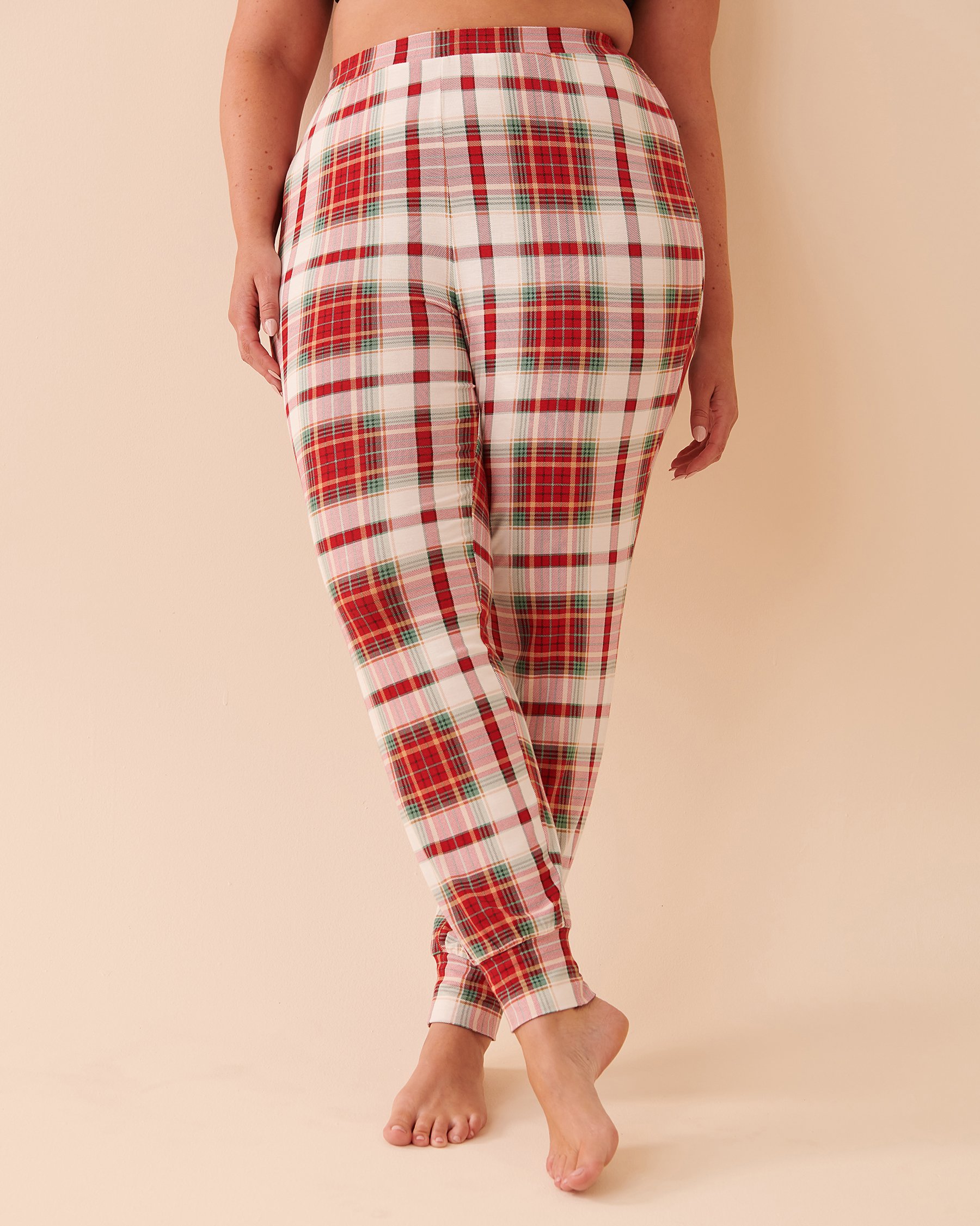 LA VIE EN ROSE Ensemble pyjama manches longues à carreaux Carreaux rouges et verts 40400058 - Voir4