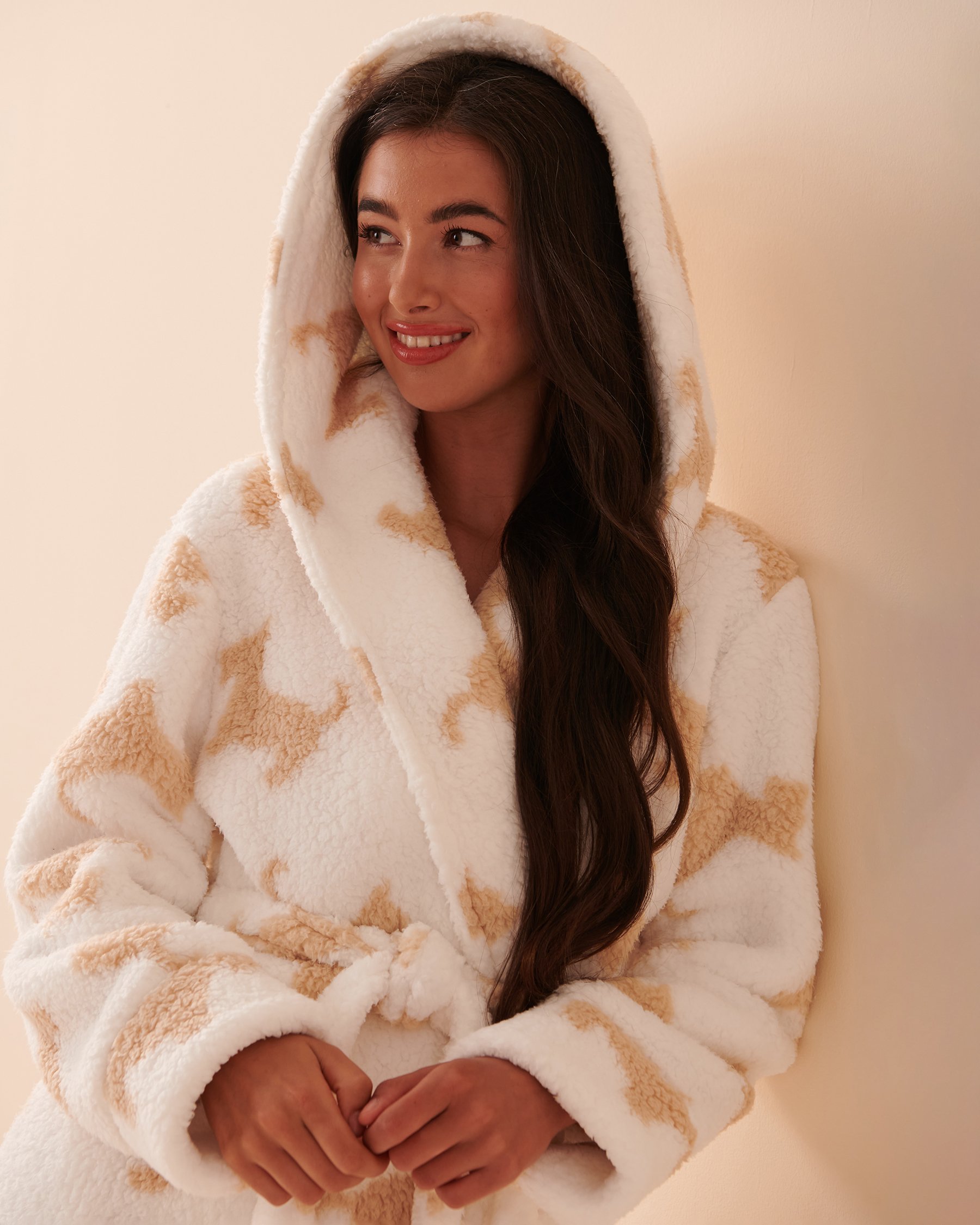 LA VIE EN ROSE Scottie Print Sherpa Robe Scottie 40600157 - View7