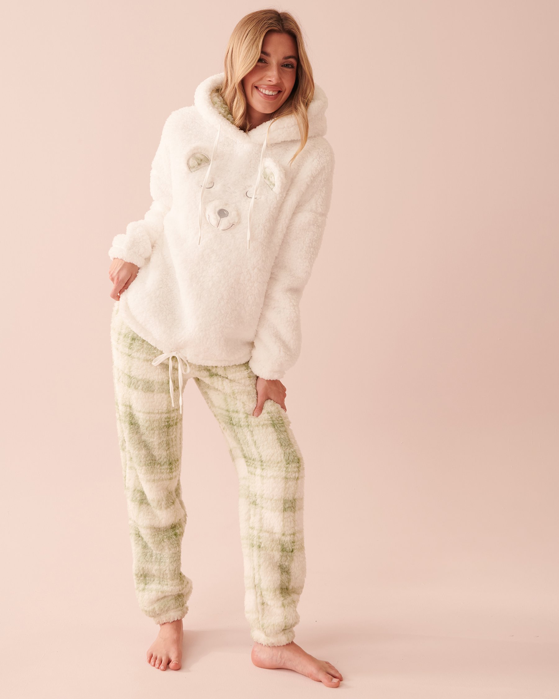 LA VIE EN ROSE Sleepy Bear Sherpa PJ Set Mint Creams Plaid 40400060 - View1