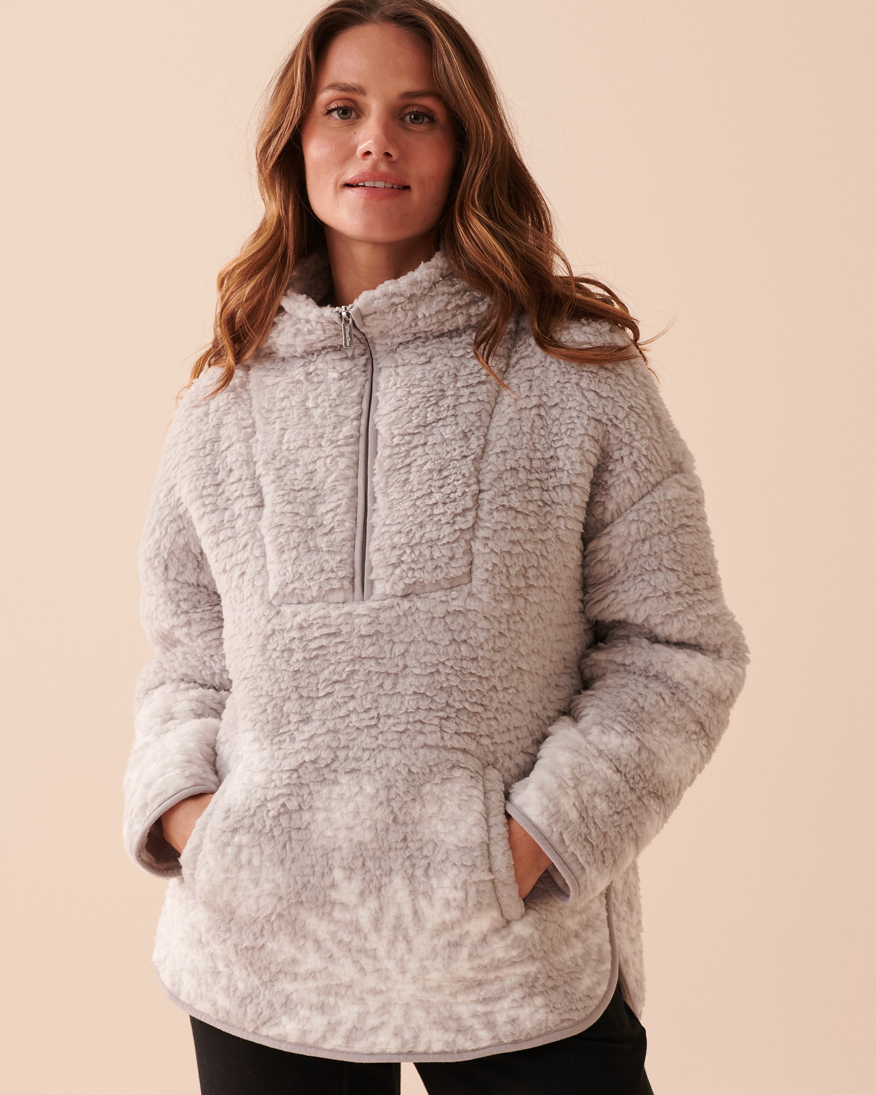 LA VIE EN ROSE Snowflakes Zip-Up Sherpa Sweatshirt Chimney Smoke 40600161 - View4