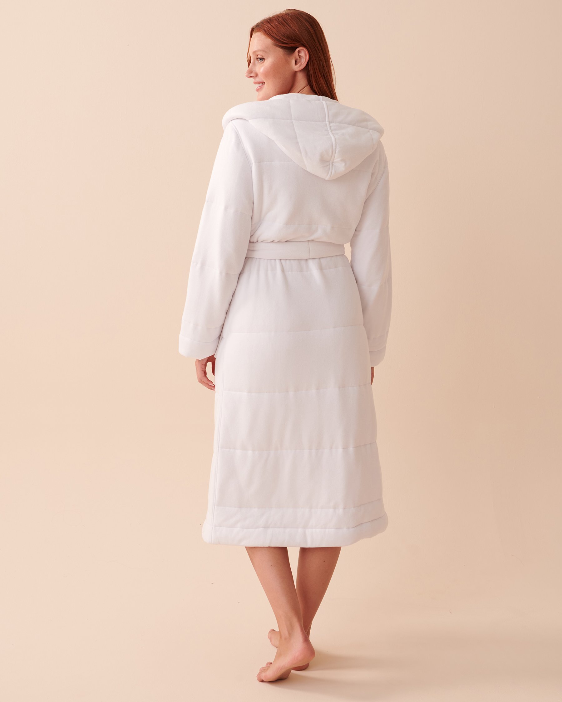 LA VIE EN ROSE Soft Knit Quilted Hooded Robe Snow White 40600148 - View2