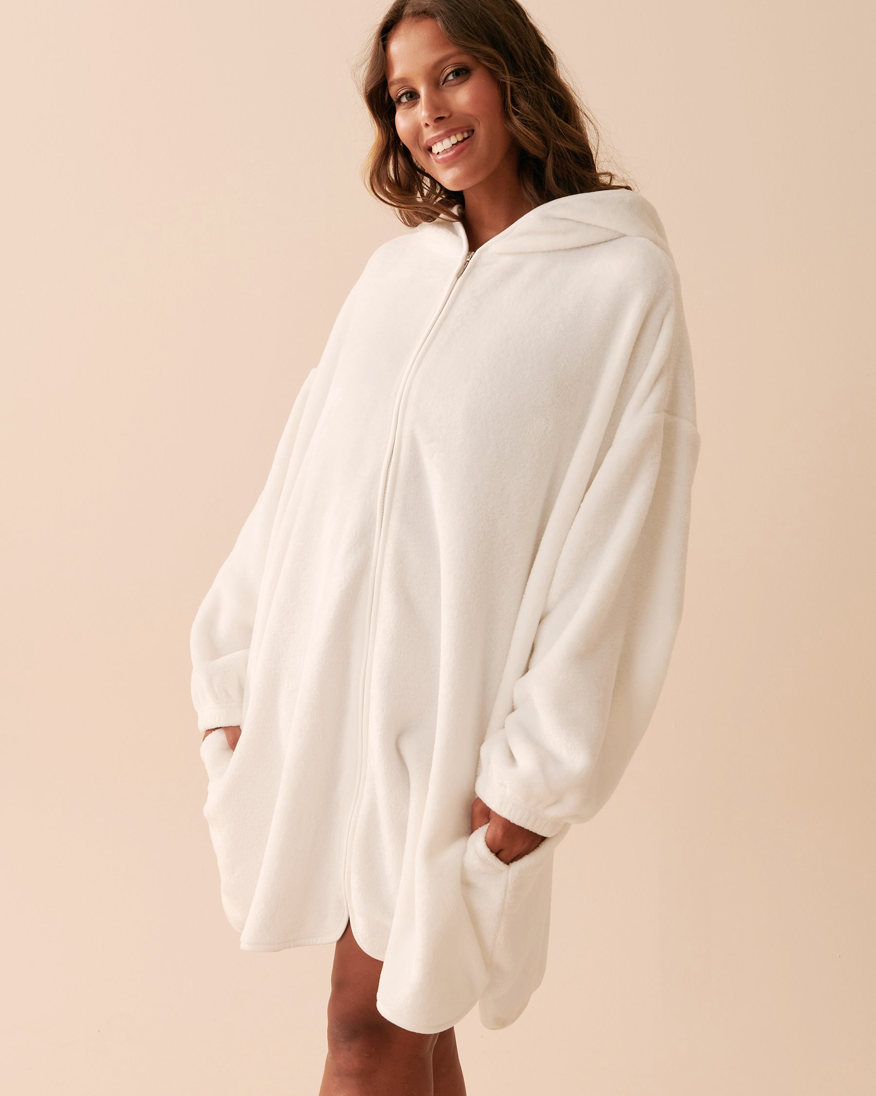 LA VIE EN ROSE Cardigan long en peluche douce Blanc neige 40600160 - View5