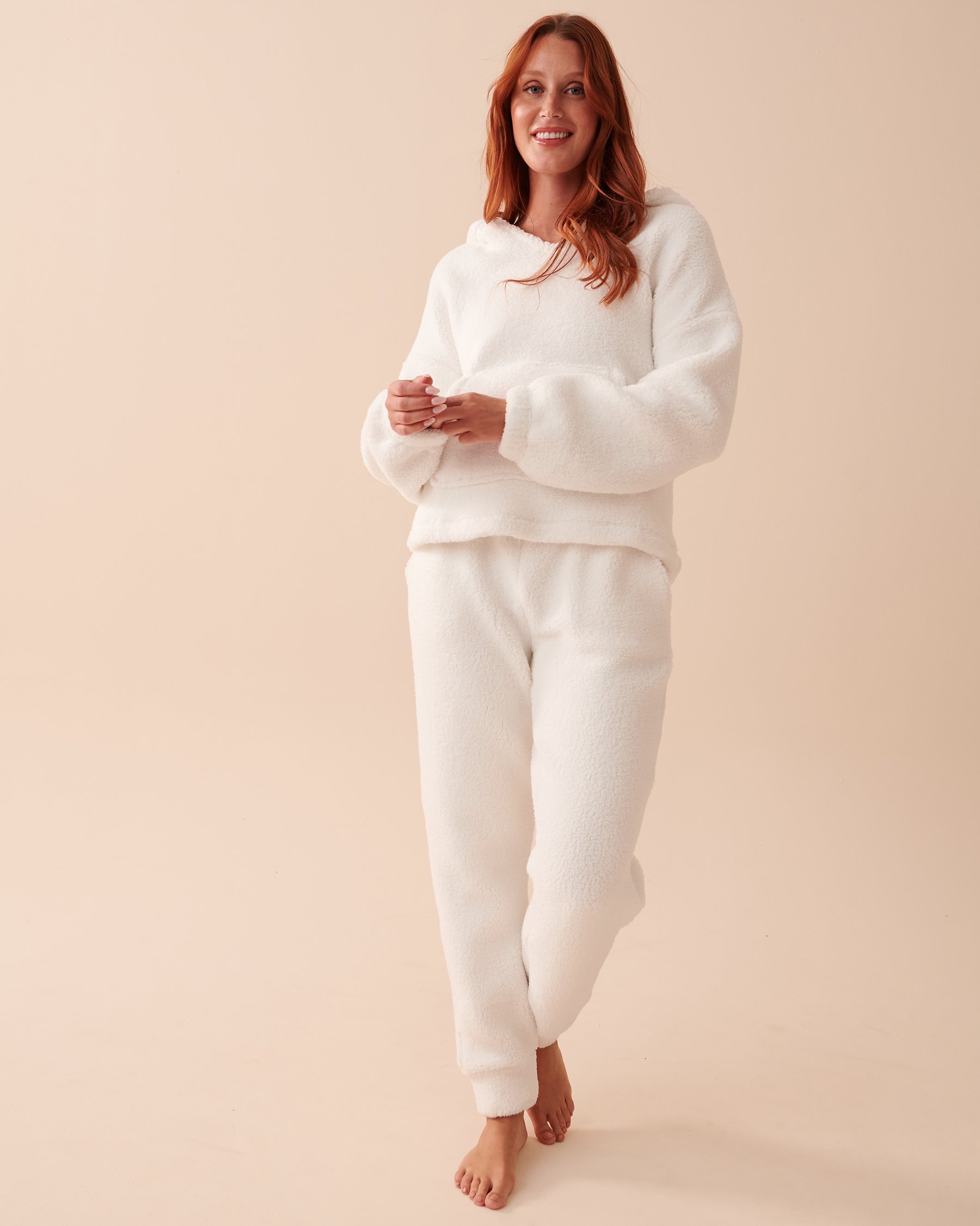 LA VIE EN ROSE Teddy Fur PJ Set Snow White 40400062 - View1