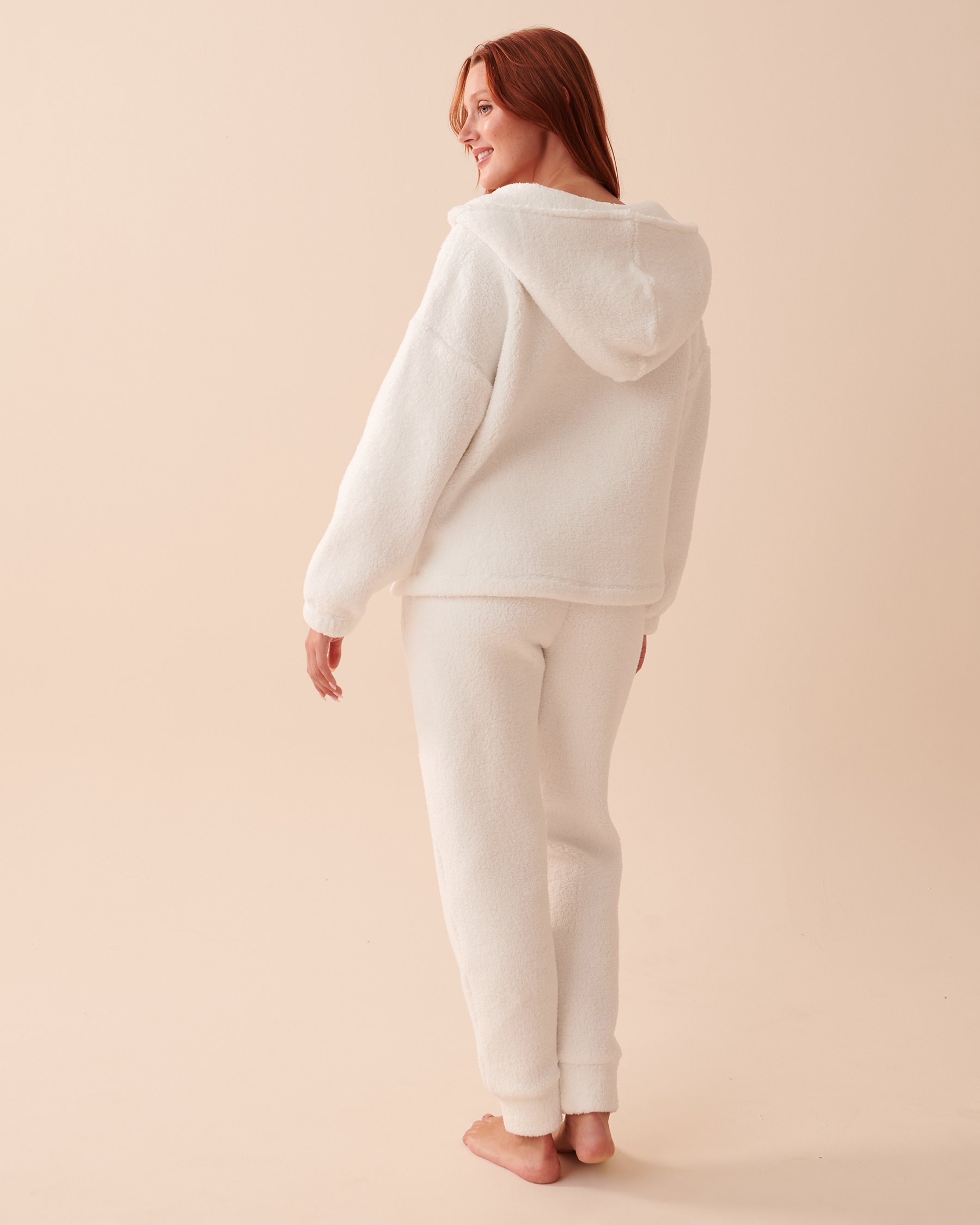 LA VIE EN ROSE Teddy Fur PJ Set Snow White 40400062 - View2