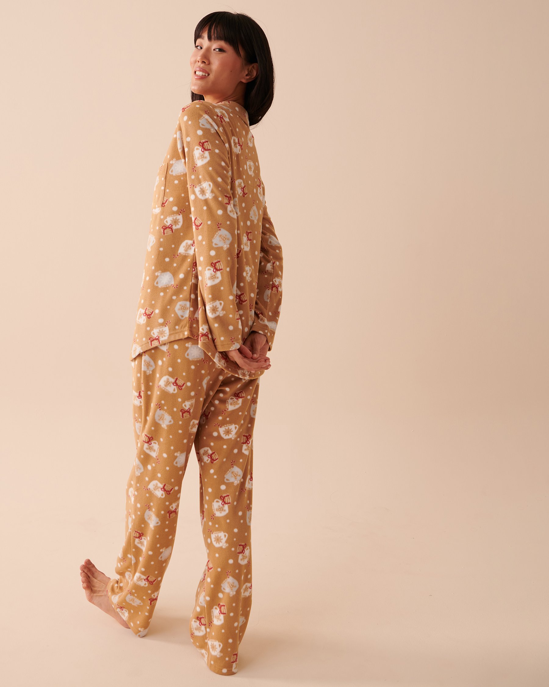 LA VIE EN ROSE Winter Print Micropolar PJ Set Hot Chocolate 40400054 - View3