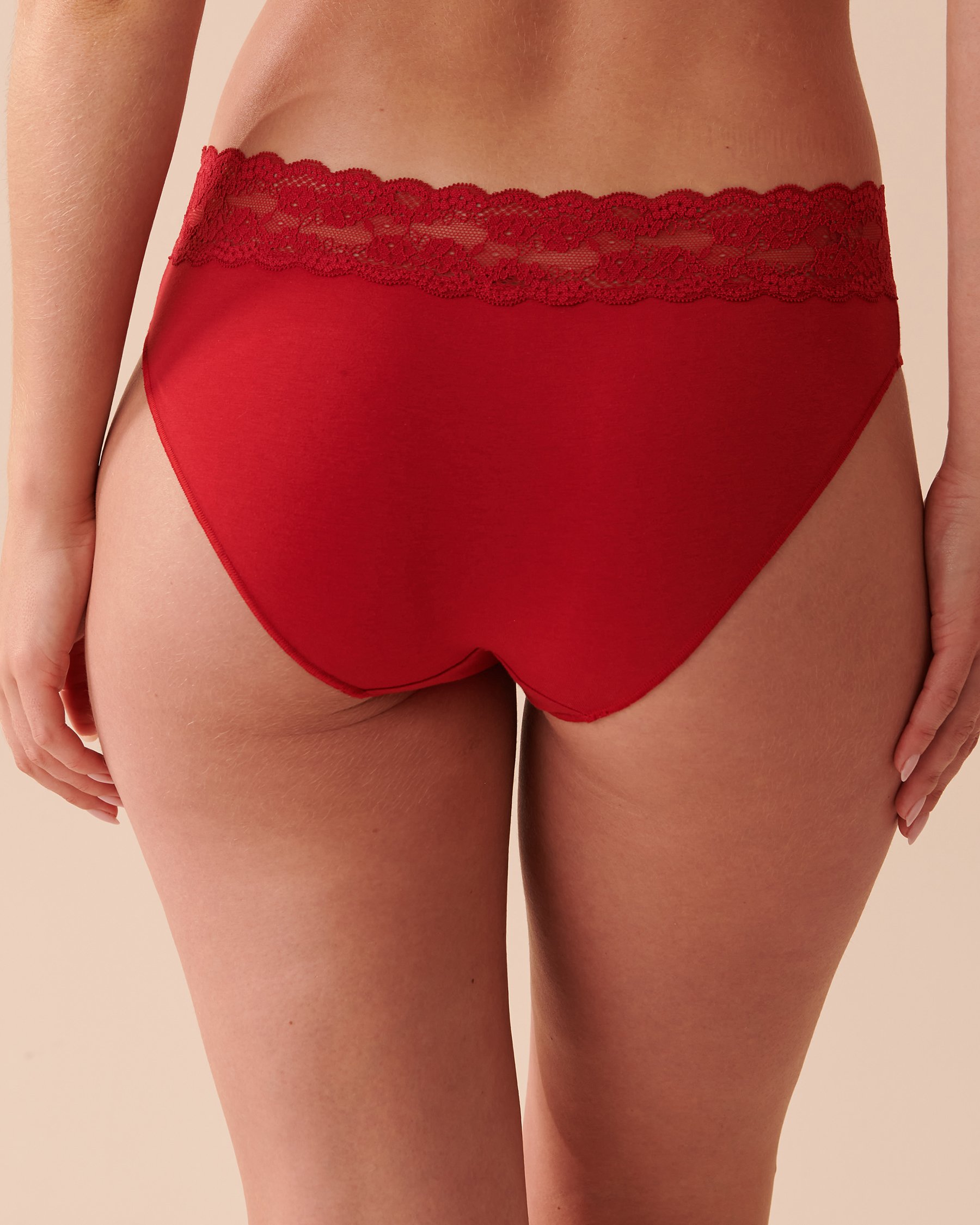 LA VIE EN ROSE Cotton and Lace Band Bikini Panty Jingle Red 20100390 - View2