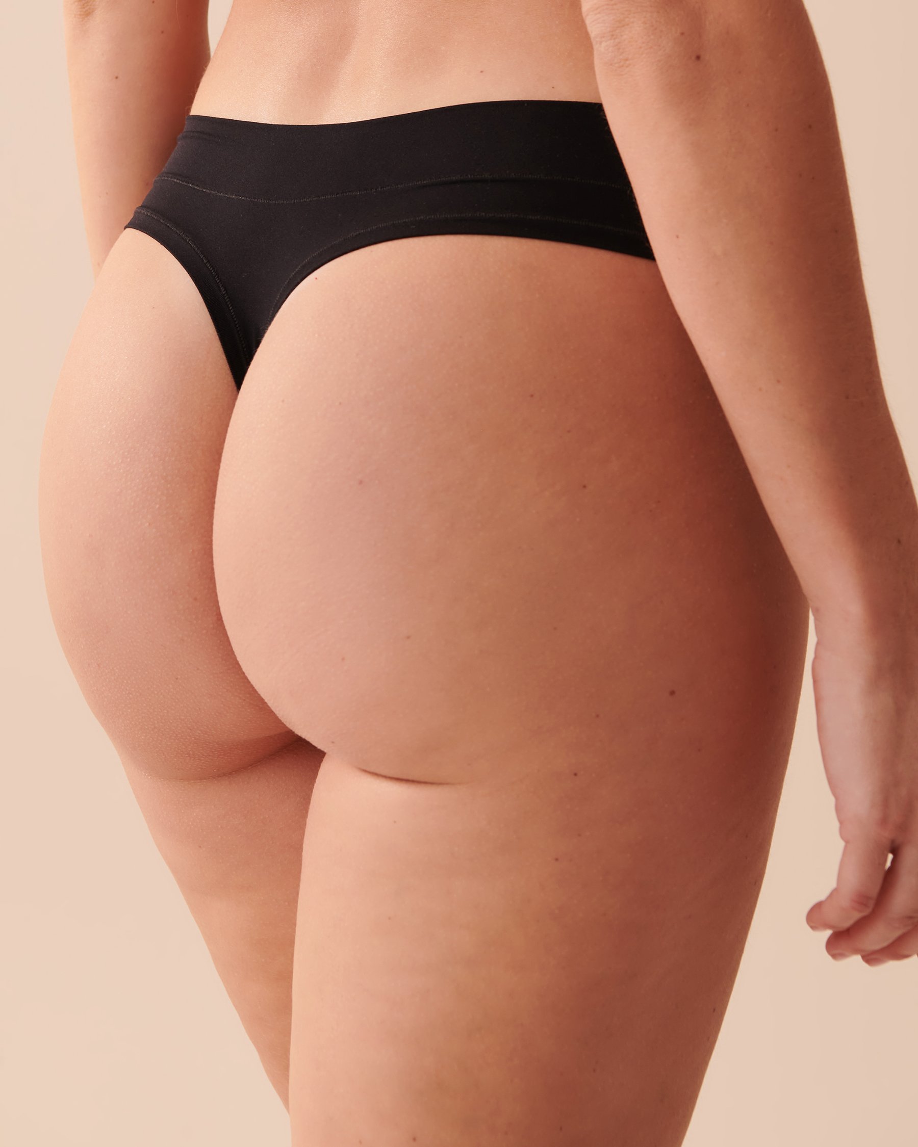 LA VIE EN ROSE Perfect Fit Thong Panty Starry Night 20200416 - View2