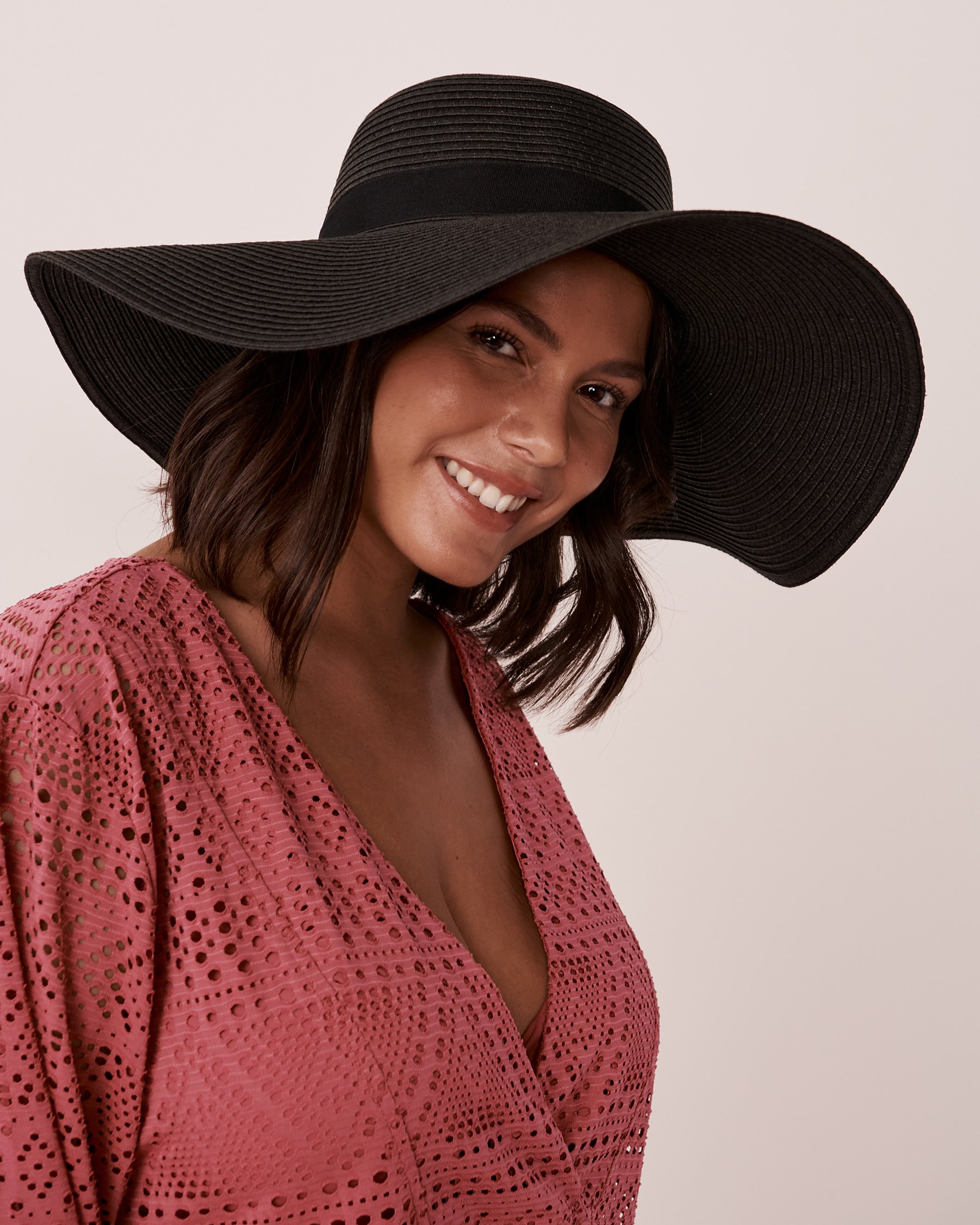 LA VIE EN ROSE AQUA Wide Brim Hat Black 80500072 - View1