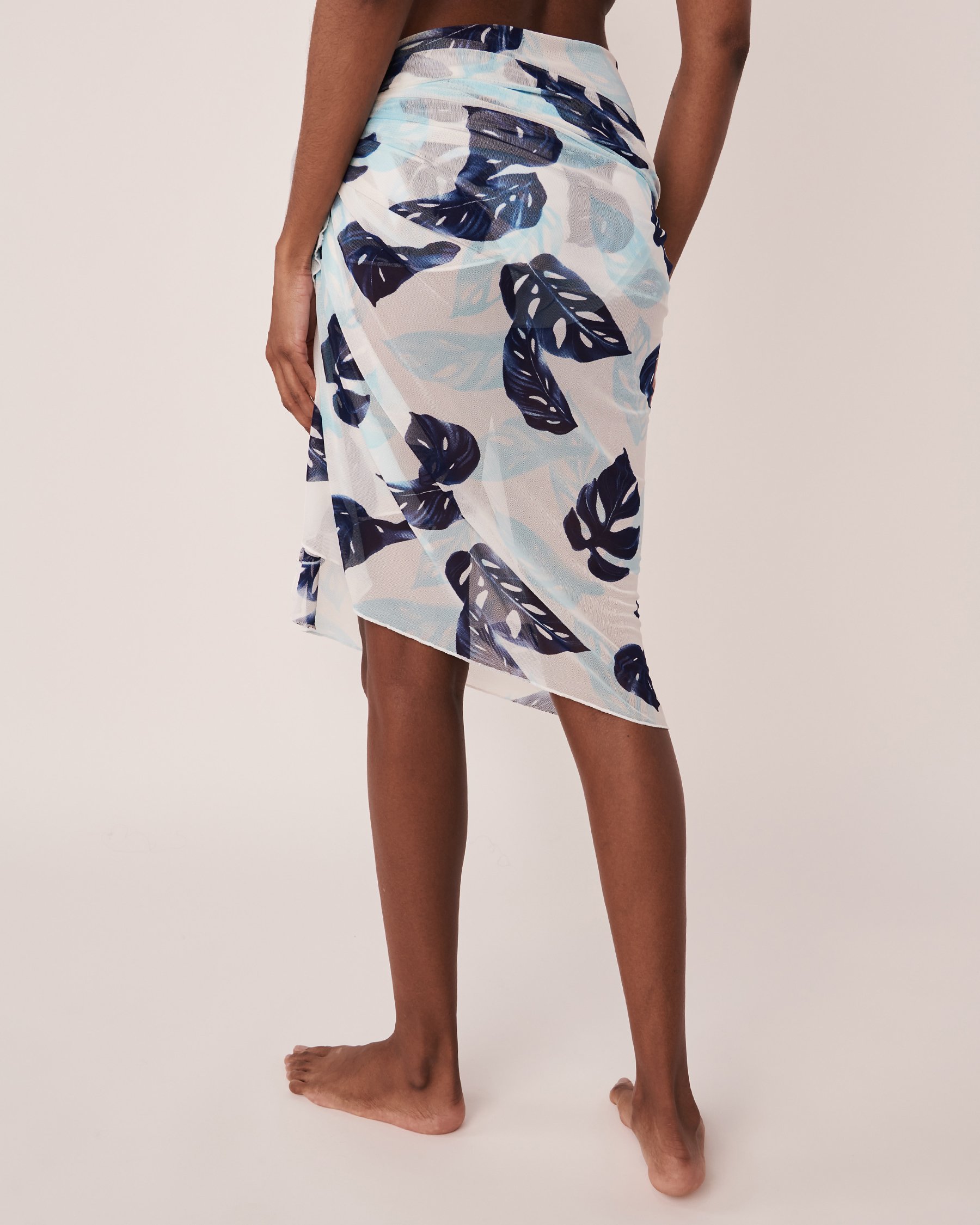 LA VIE EN ROSE AQUA Paréo en résille Douces feuilles 80200021 - View2